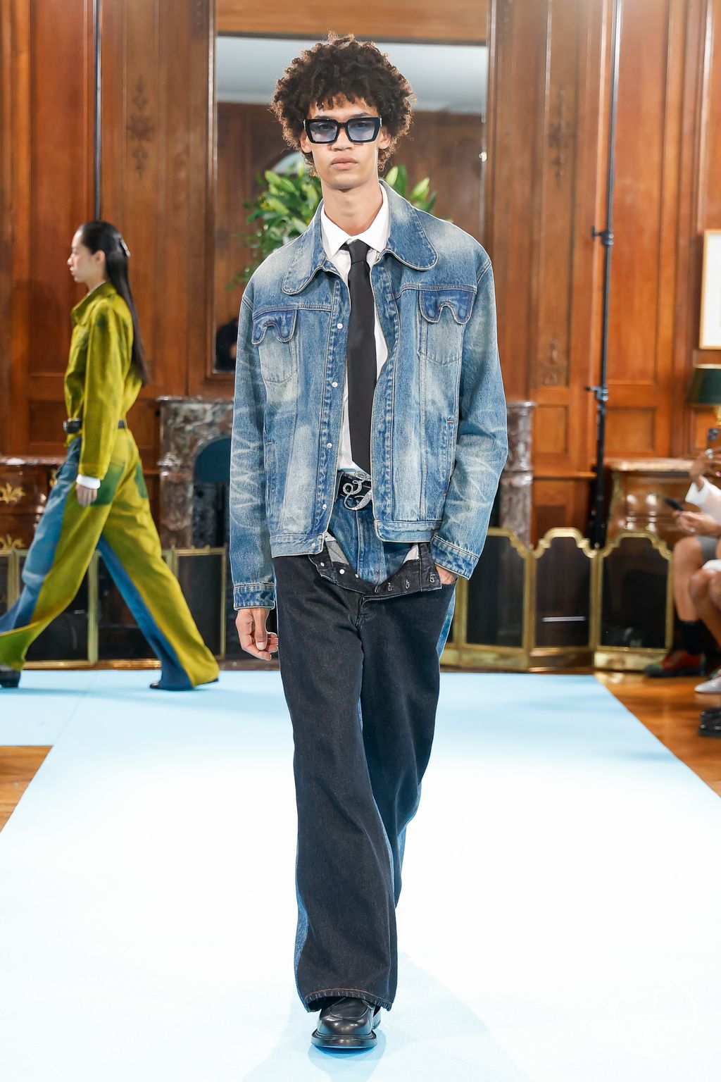 Fashion Week Paris Spring-Summer 2025 look 26 from the 3.PARADIS collection menswear