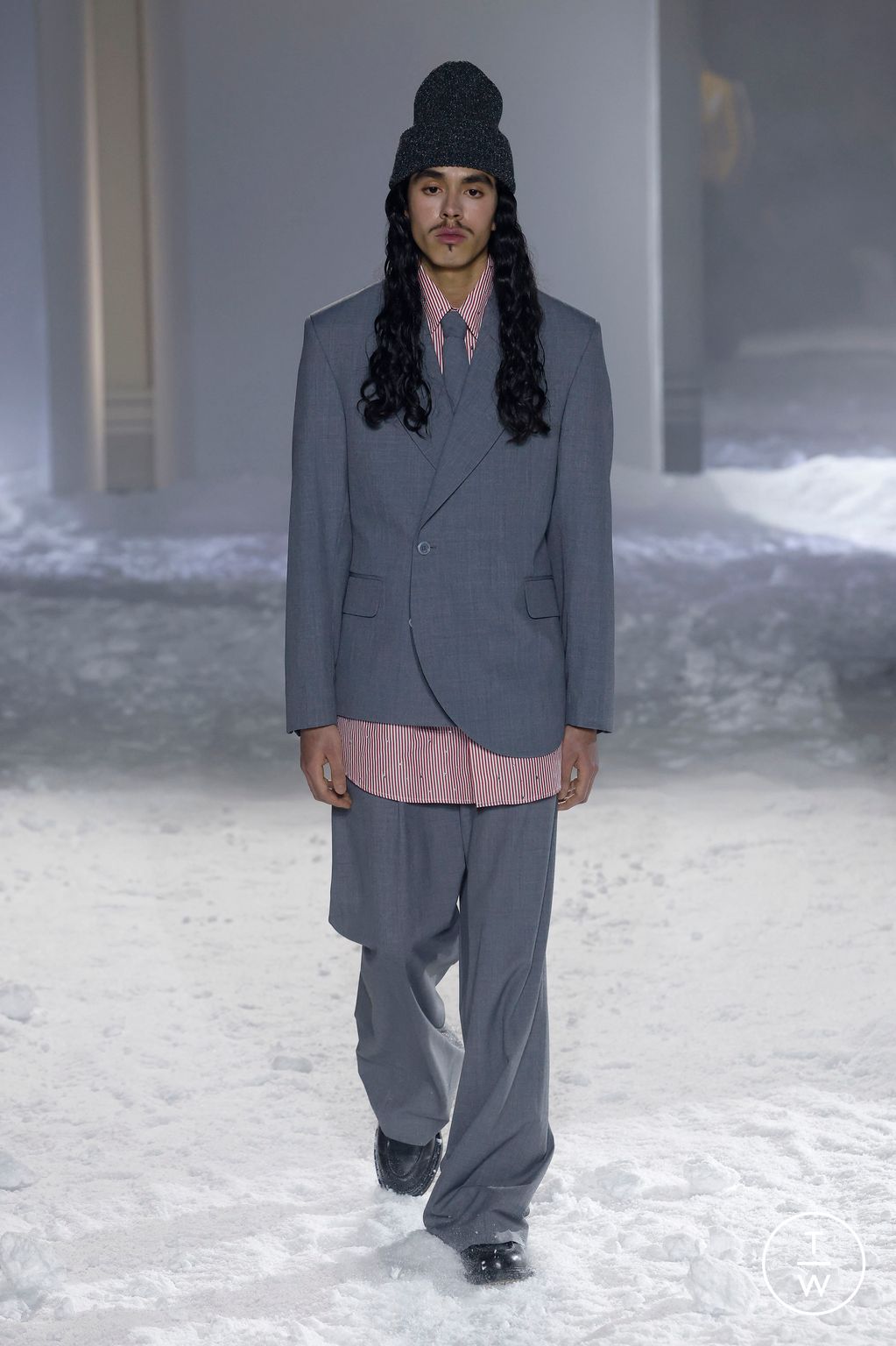 Fashion Week Paris Fall/Winter 2025 look 3 from the 3.PARADIS collection menswear