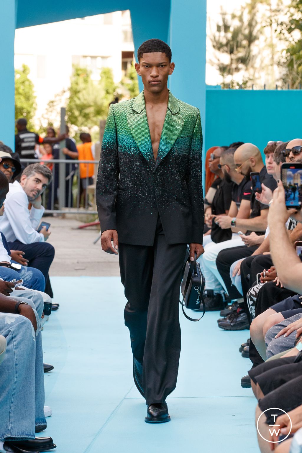Fashion Week Paris Spring/Summer 2024 look 3 from the 3.PARADIS collection menswear