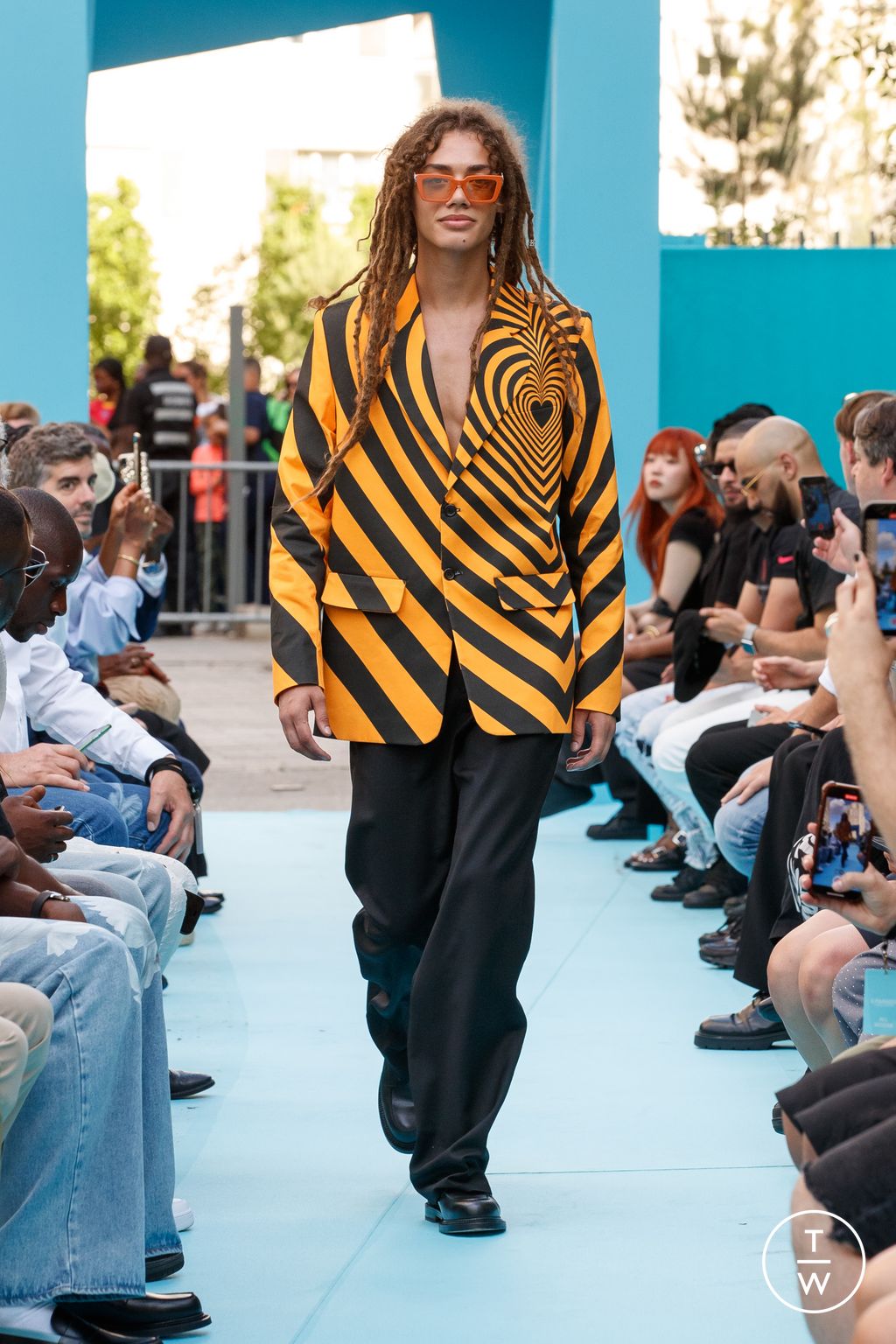 Fashion Week Paris Spring/Summer 2024 look 6 from the 3.PARADIS collection menswear