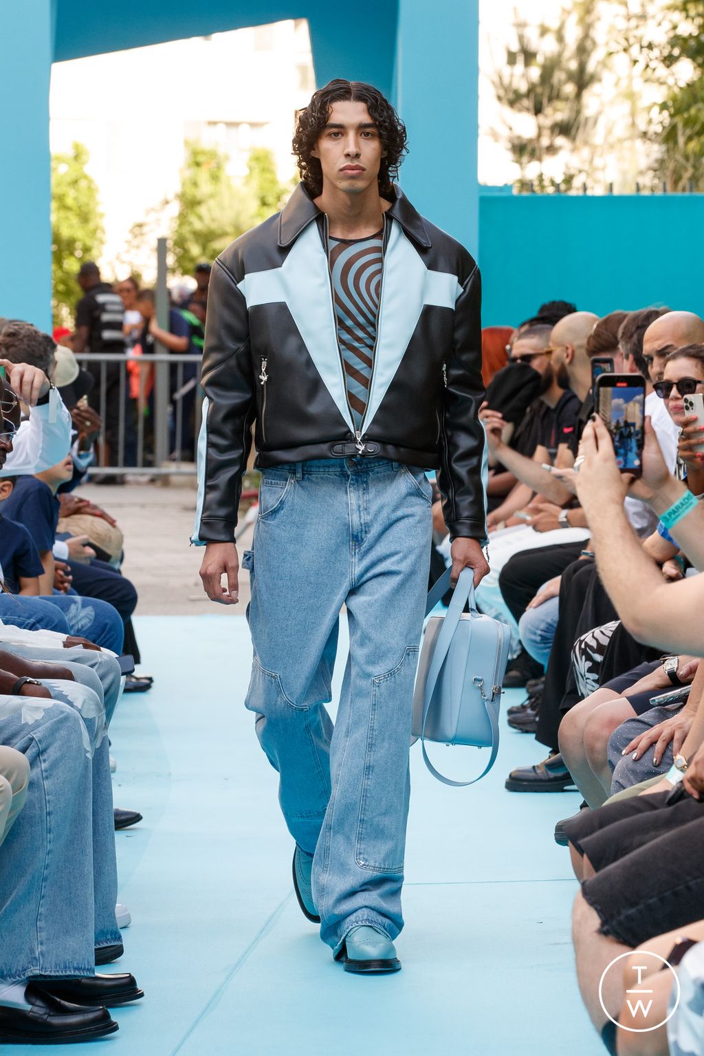 Fashion Week Paris Spring/Summer 2024 look 29 from the 3.PARADIS collection menswear