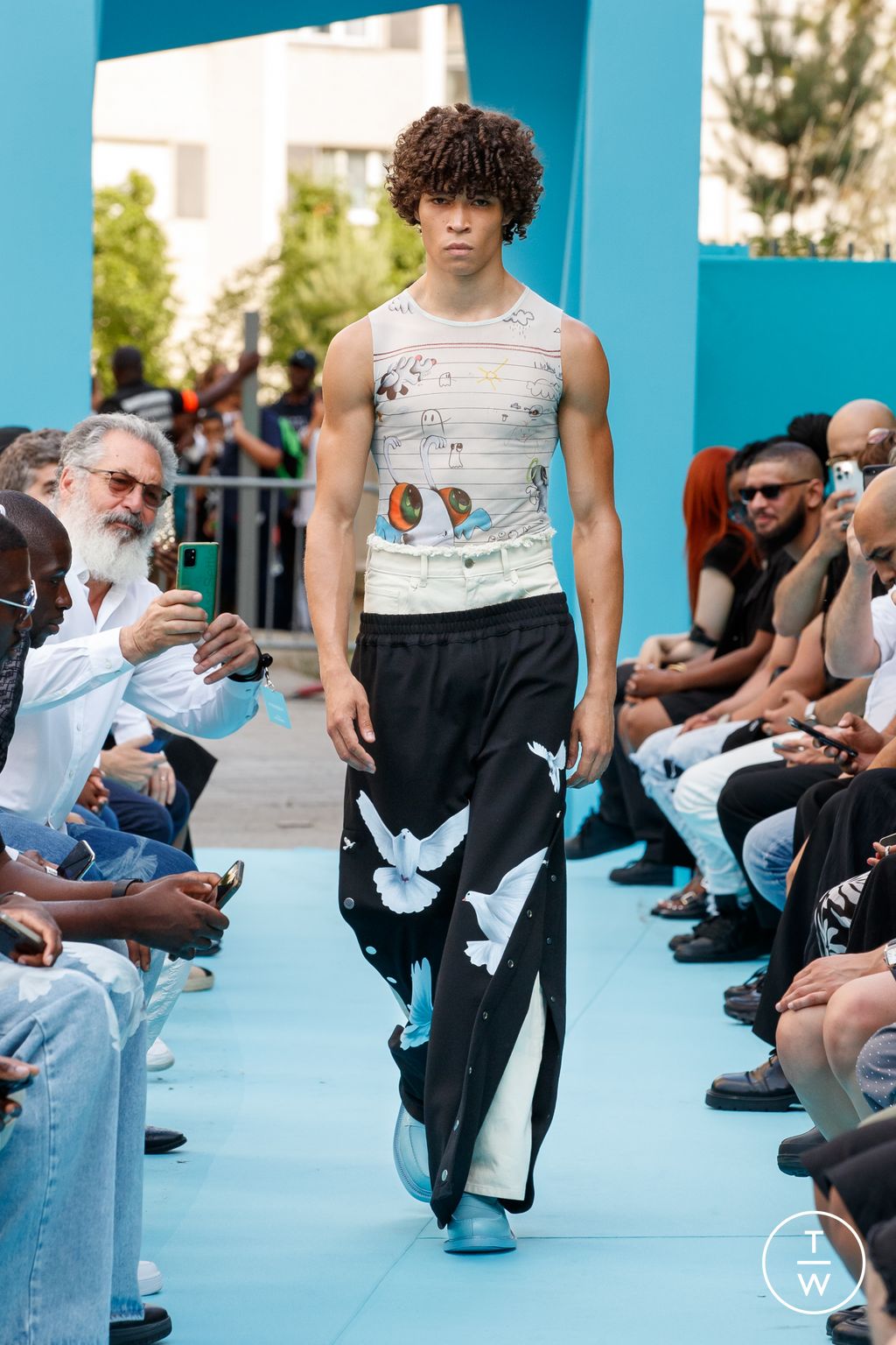 Fashion Week Paris Spring/Summer 2024 look 14 from the 3.PARADIS collection menswear