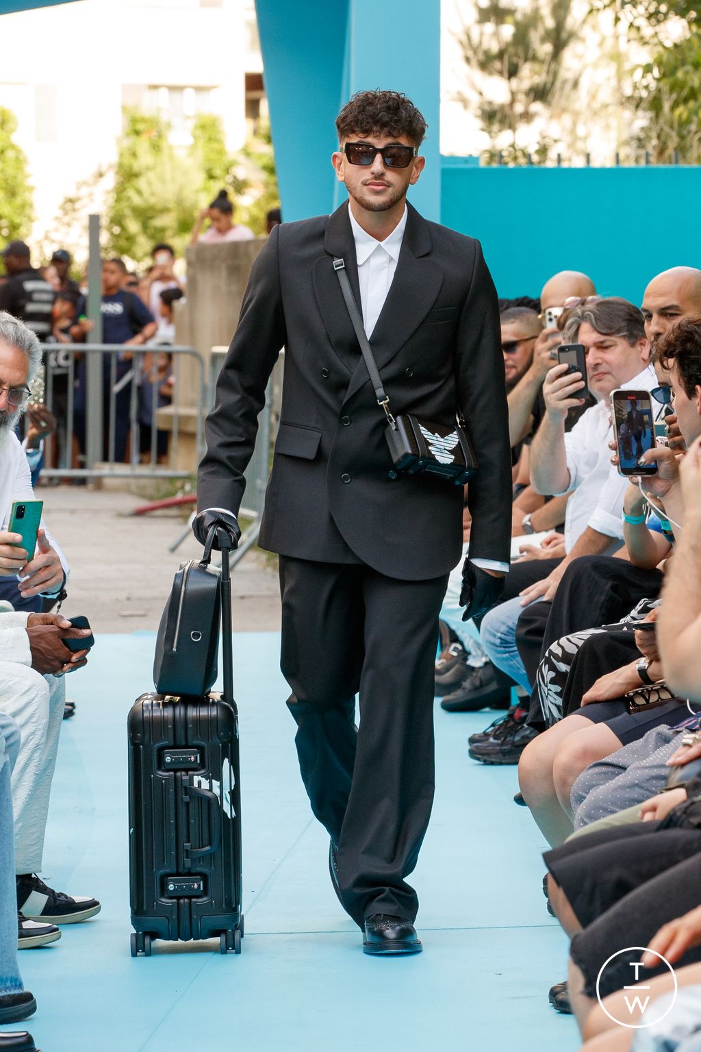 Fashion Week Paris Spring/Summer 2024 look 27 from the 3.PARADIS collection menswear