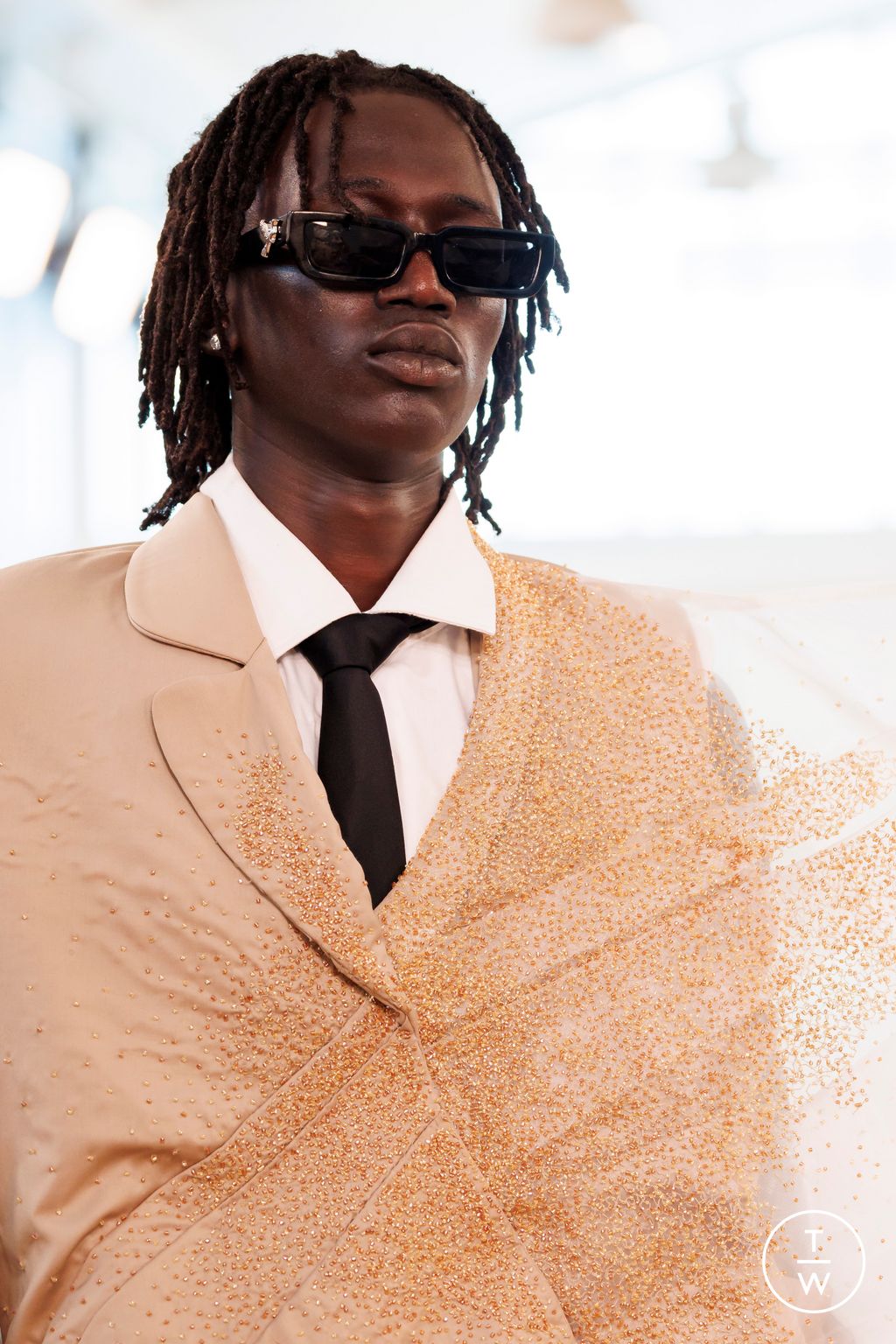 Fashion Week Paris Spring/Summer 2026 look 17 from the 3.PARADIS collection menswear accessories