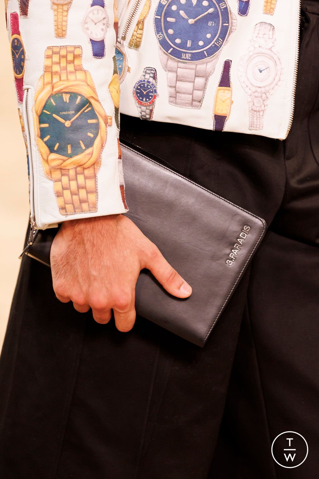 Fashion Week Paris Spring/Summer 2026 look 33 from the 3.PARADIS collection menswear accessories