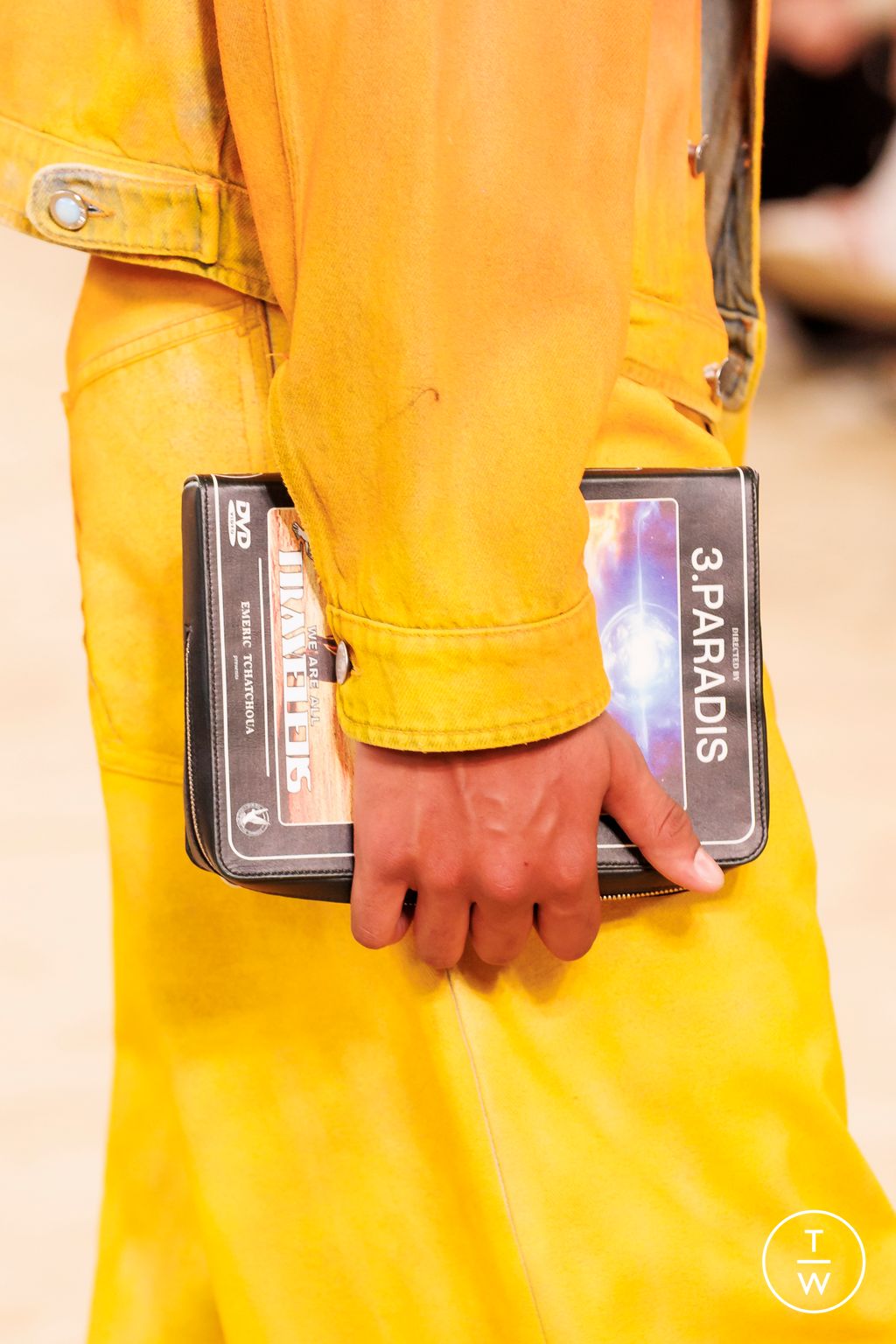 Fashion Week Paris Spring/Summer 2026 look 40 from the 3.PARADIS collection menswear accessories