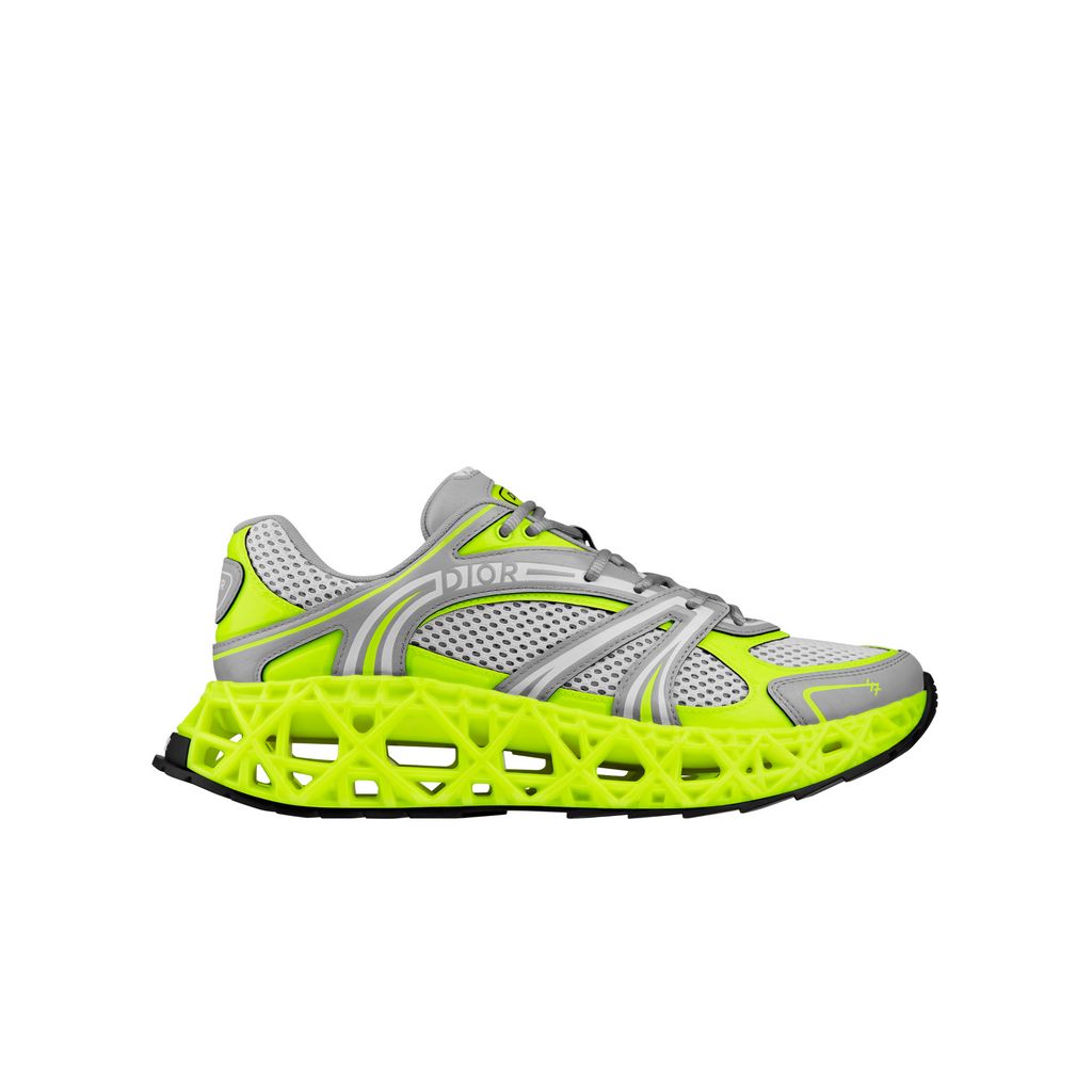 Fashion Week Paris Fall/Winter 2024 look 74 from the Dior Homme collection menswear accessories