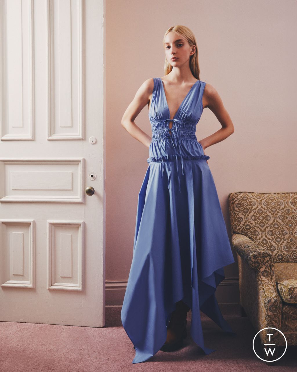 Fashion Week New York Pre-Fall 2025 look 4 from the AKNVAS collection womenswear