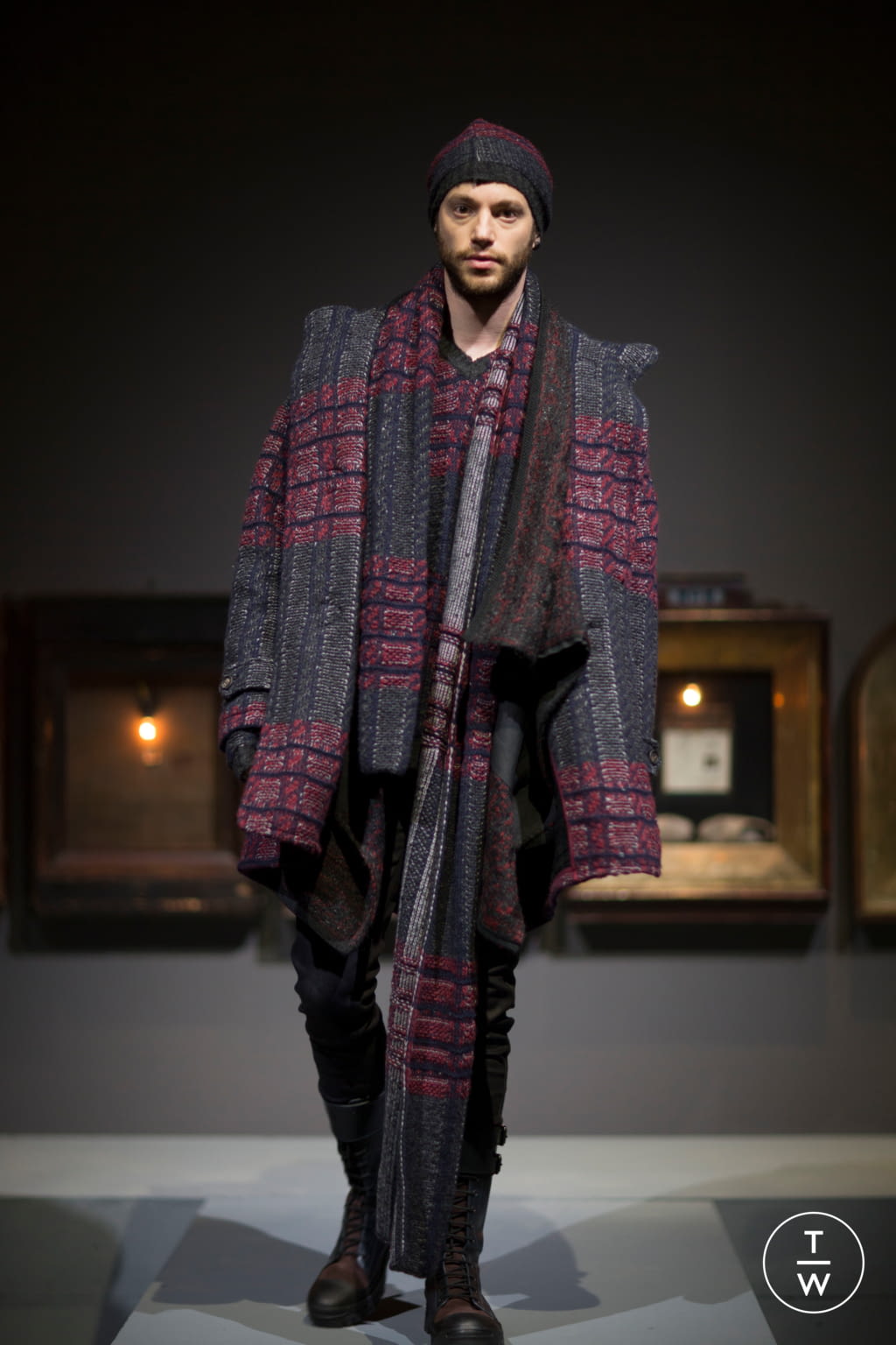 Fashion Week Milan Fall/Winter 2017 look 4 de la collection Antonio Marras menswear