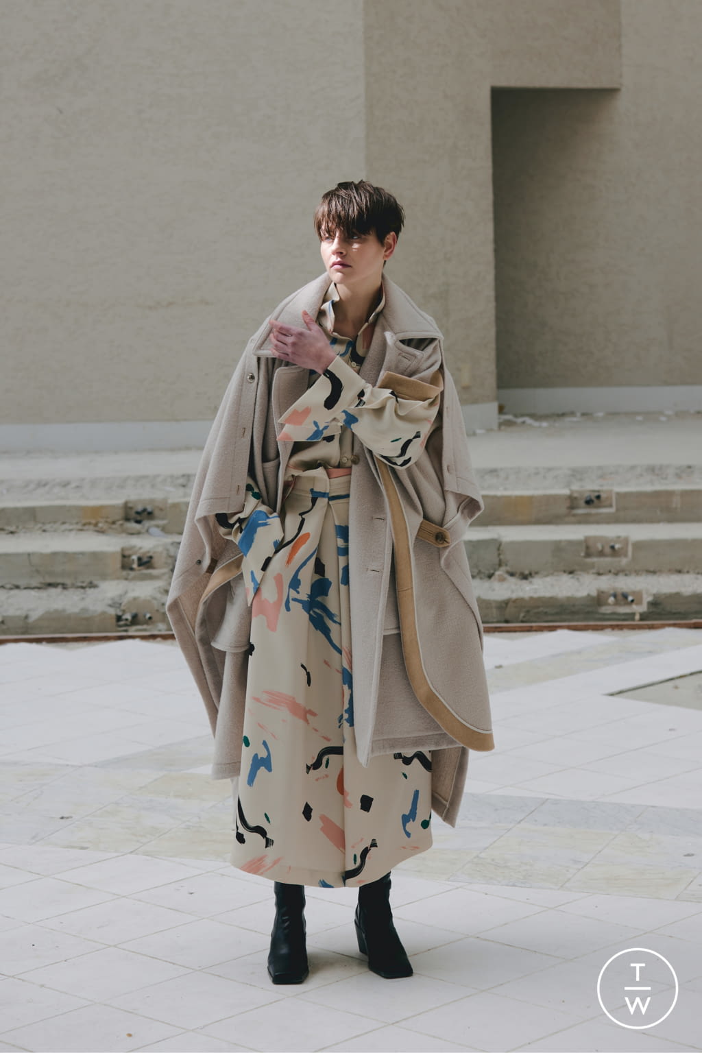 Fashion Week Paris Fall/Winter 2021 look 4 from the Ujoh collection womenswear