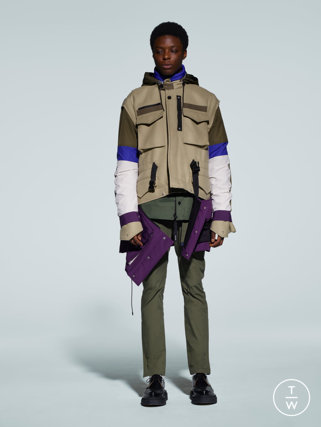 Fashion Week Paris Fall/Winter 2021 look 4 de la collection Sacai menswear