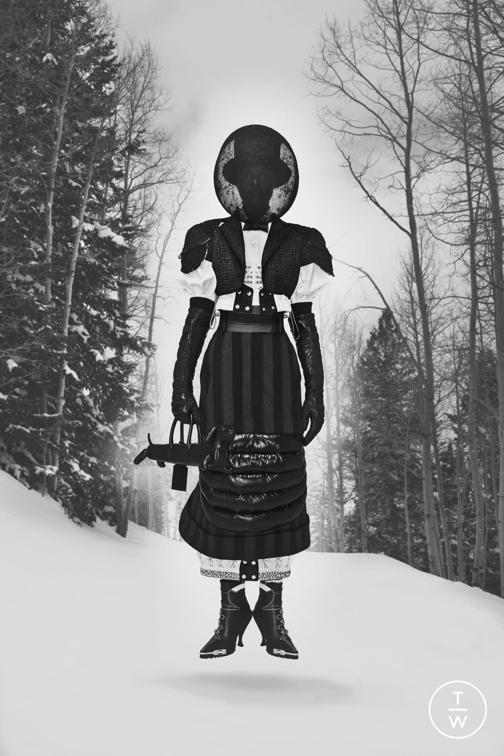 Fashion Week Paris Fall/Winter 2021 look 3 from the Thom Browne collection womenswear
