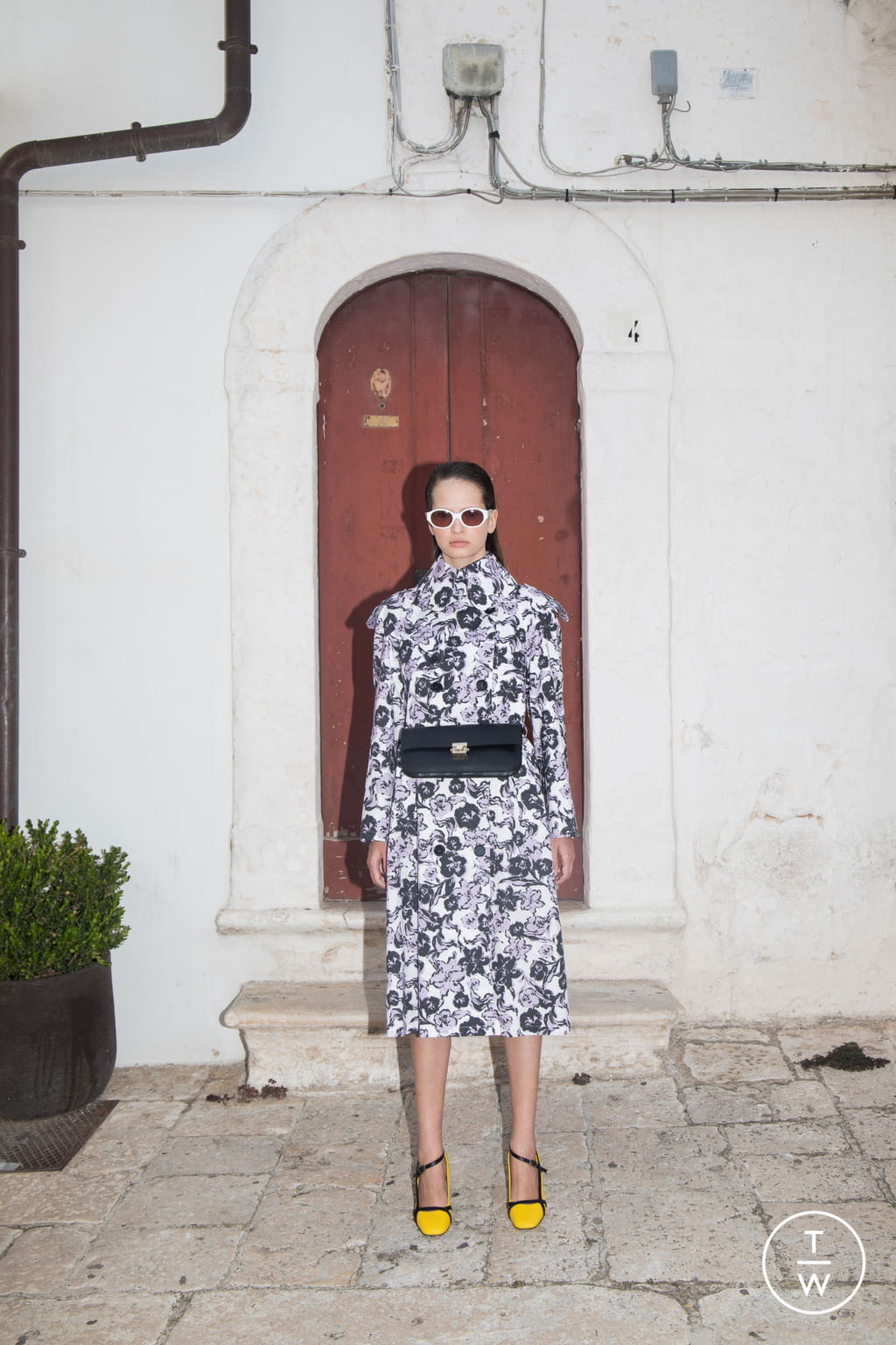 Fashion Week Milan Spring/Summer 2022 look 4 de la collection Vien womenswear