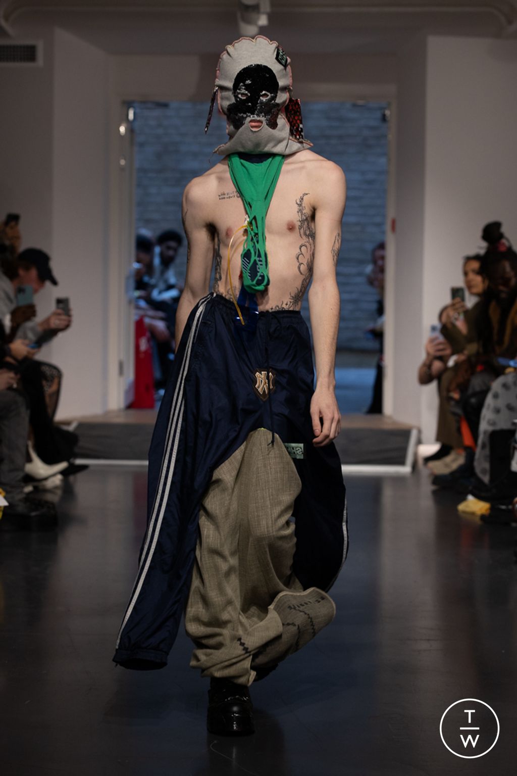 Fashion Week London Spring/Summer 2023 look 40 from the NOKI collection womenswear