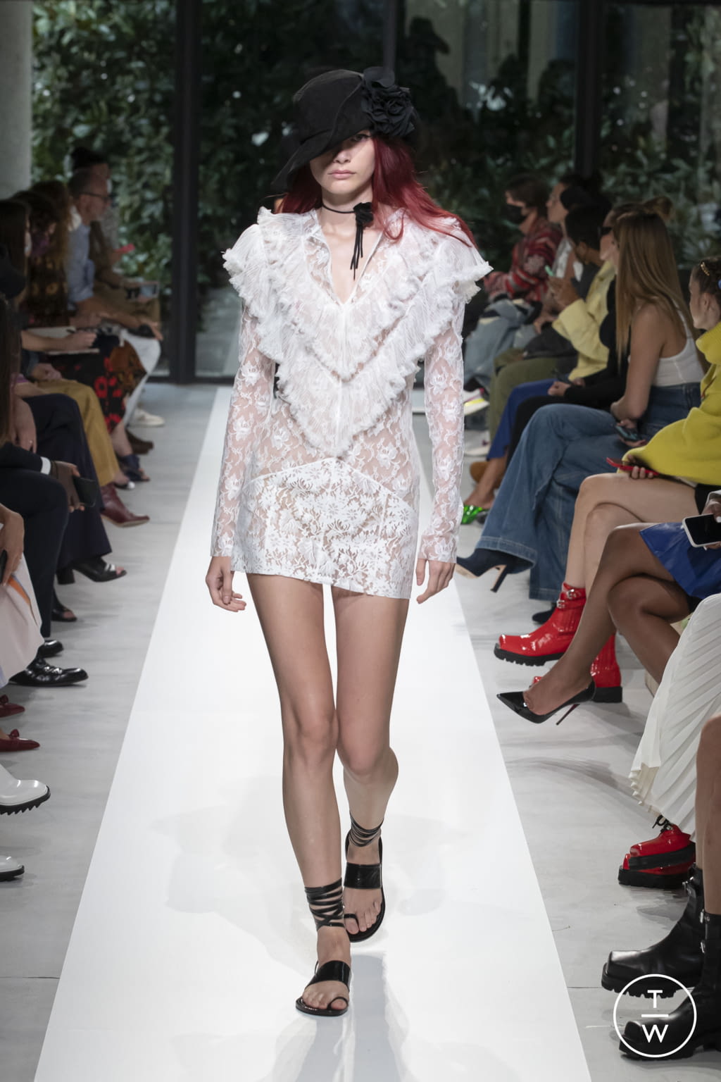 Fashion Week Milan Spring/Summer 2022 look 40 from the Philosophy di Lorenzo Serafini collection 女装