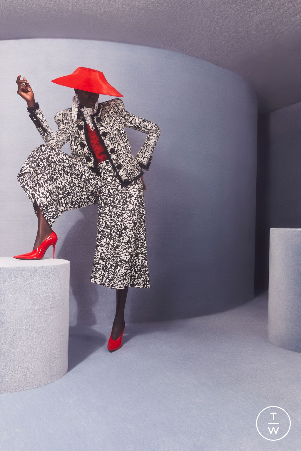Fashion Week Paris Resort 2024 look 40 de la collection Balmain womenswear