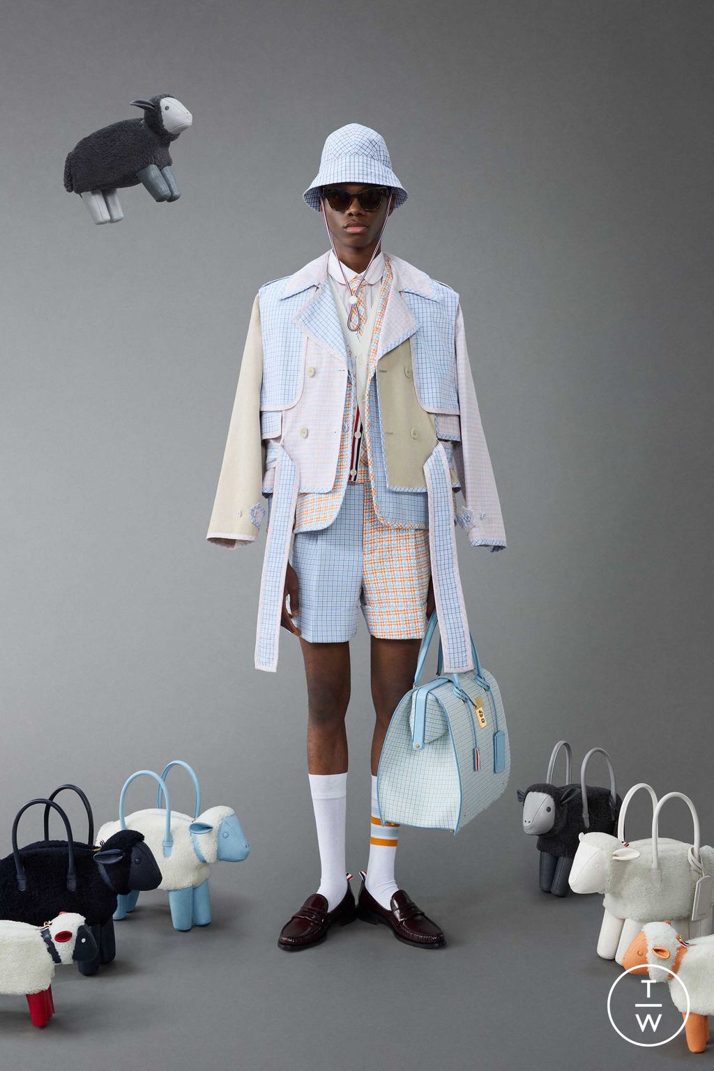Fashion Week New York Resort 2024 look 40 from the Thom Browne collection menswear