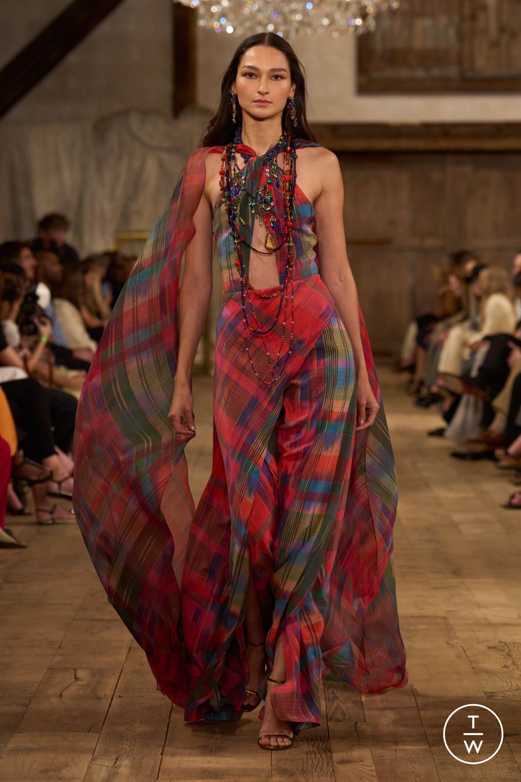 Fashion Week New York Spring/Summer 2024 look 40 from the Ralph Lauren collection 女装