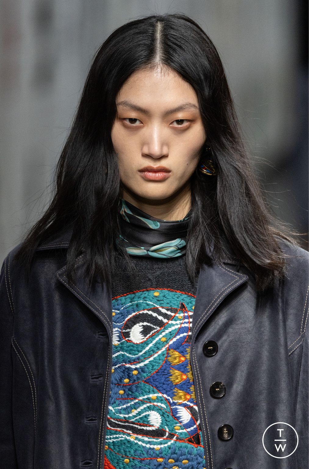 Fashion Week Milan Fall/Winter 2025 look 40 from the Etro collection 女装配饰