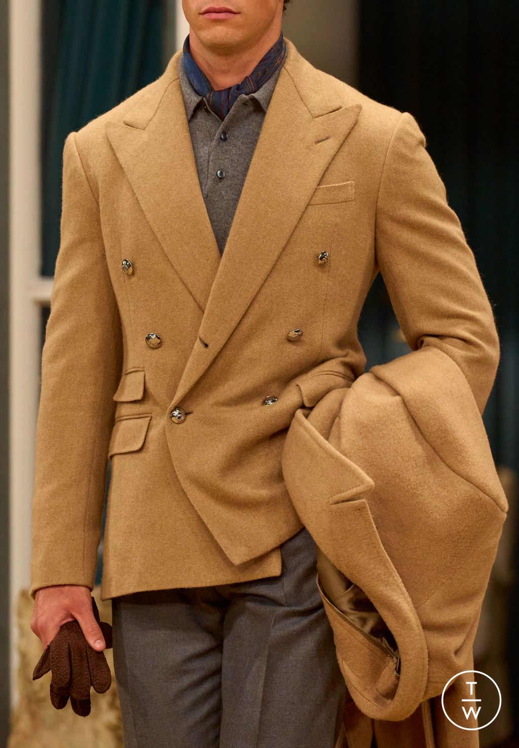 Fashion Week Milan Fall/Winter 2026 look 3 from the Ralph Lauren Purple Label collection 男装配饰