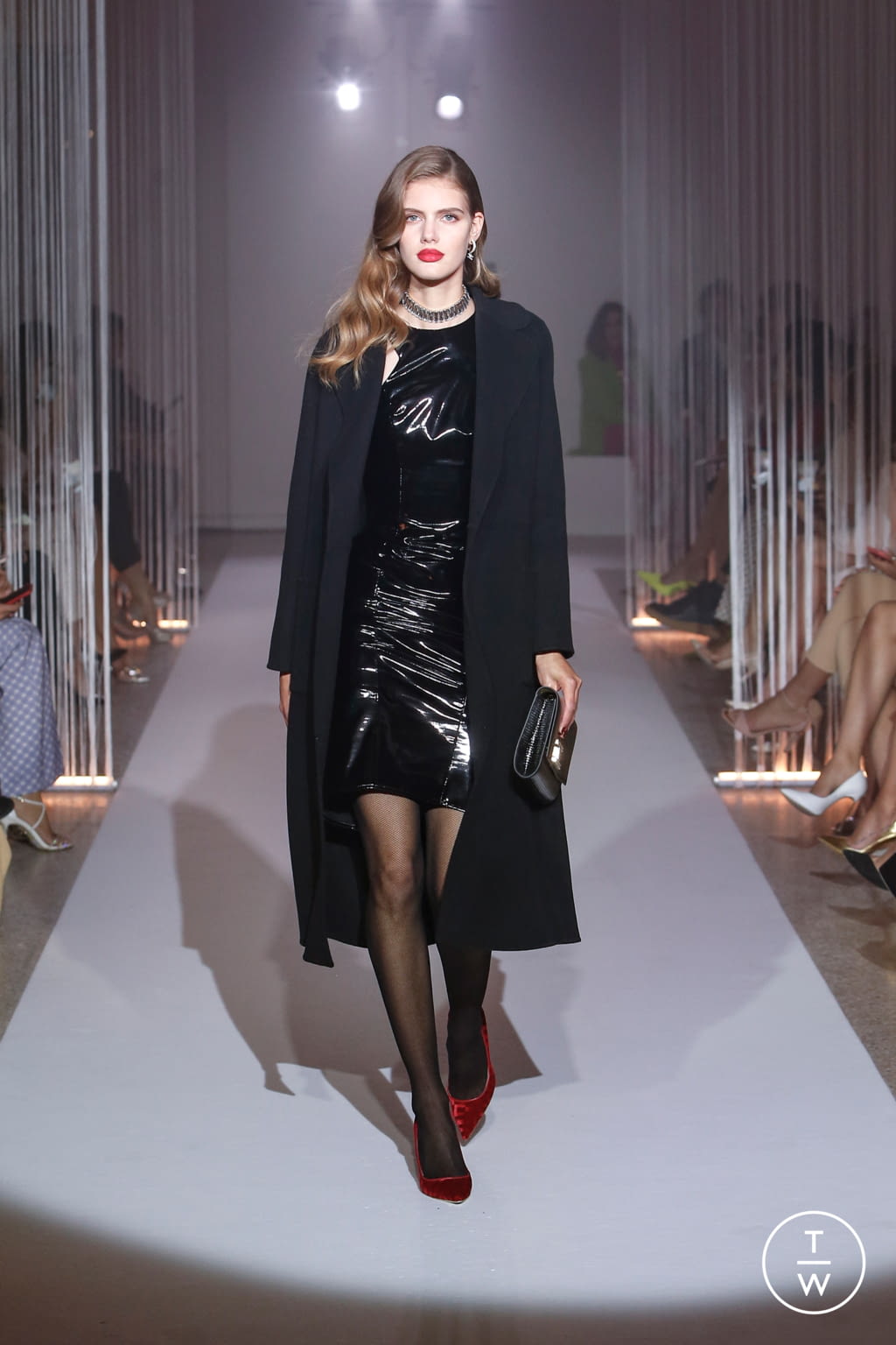 Fashion Week Milan Fall/Winter 2022 look 40 de la collection Elisabetta Franchi womenswear