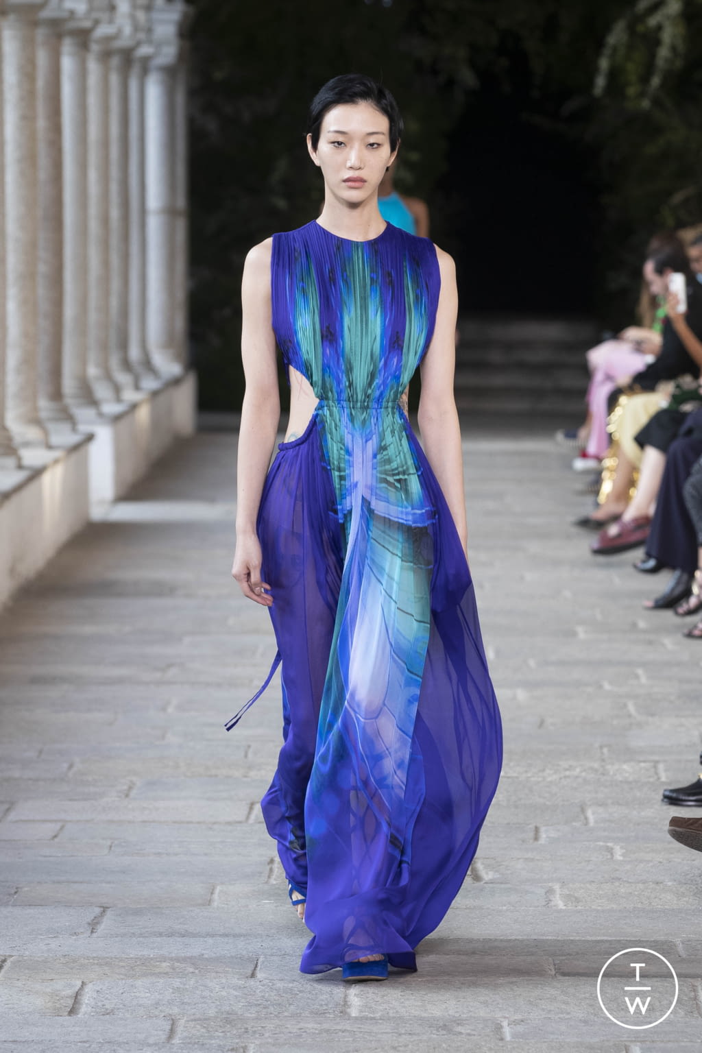 Fashion Week Milan Spring/Summer 2022 look 40 from the Alberta Ferretti collection 女装