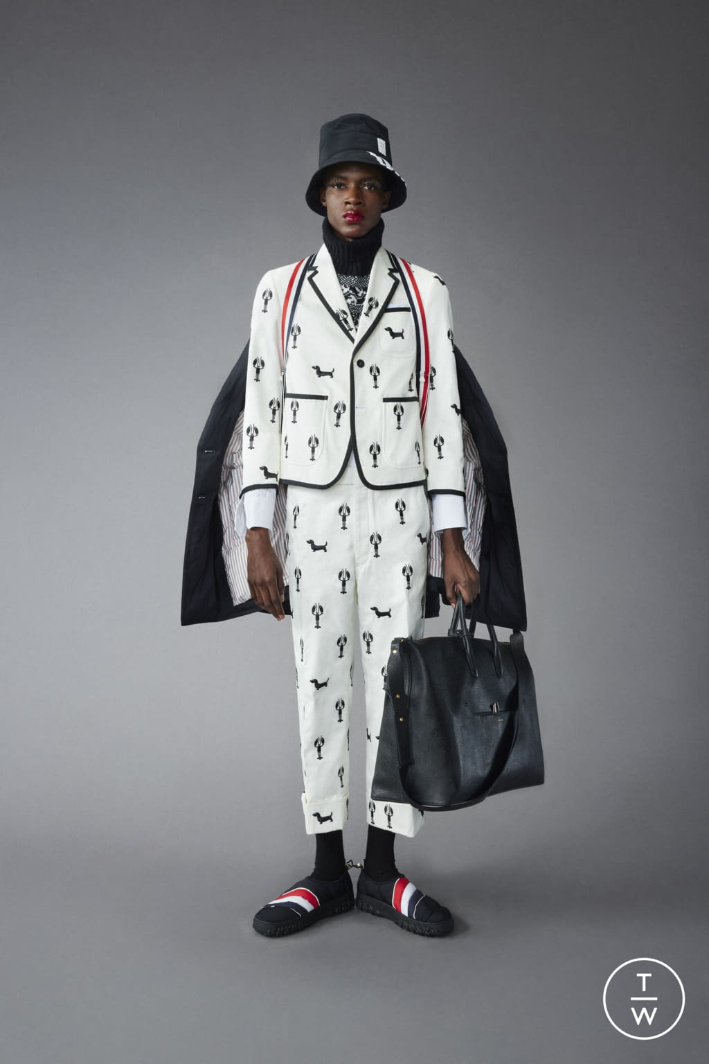 Fashion Week Paris Pre-Fall 2022 look 44 from the Thom Browne collection menswear