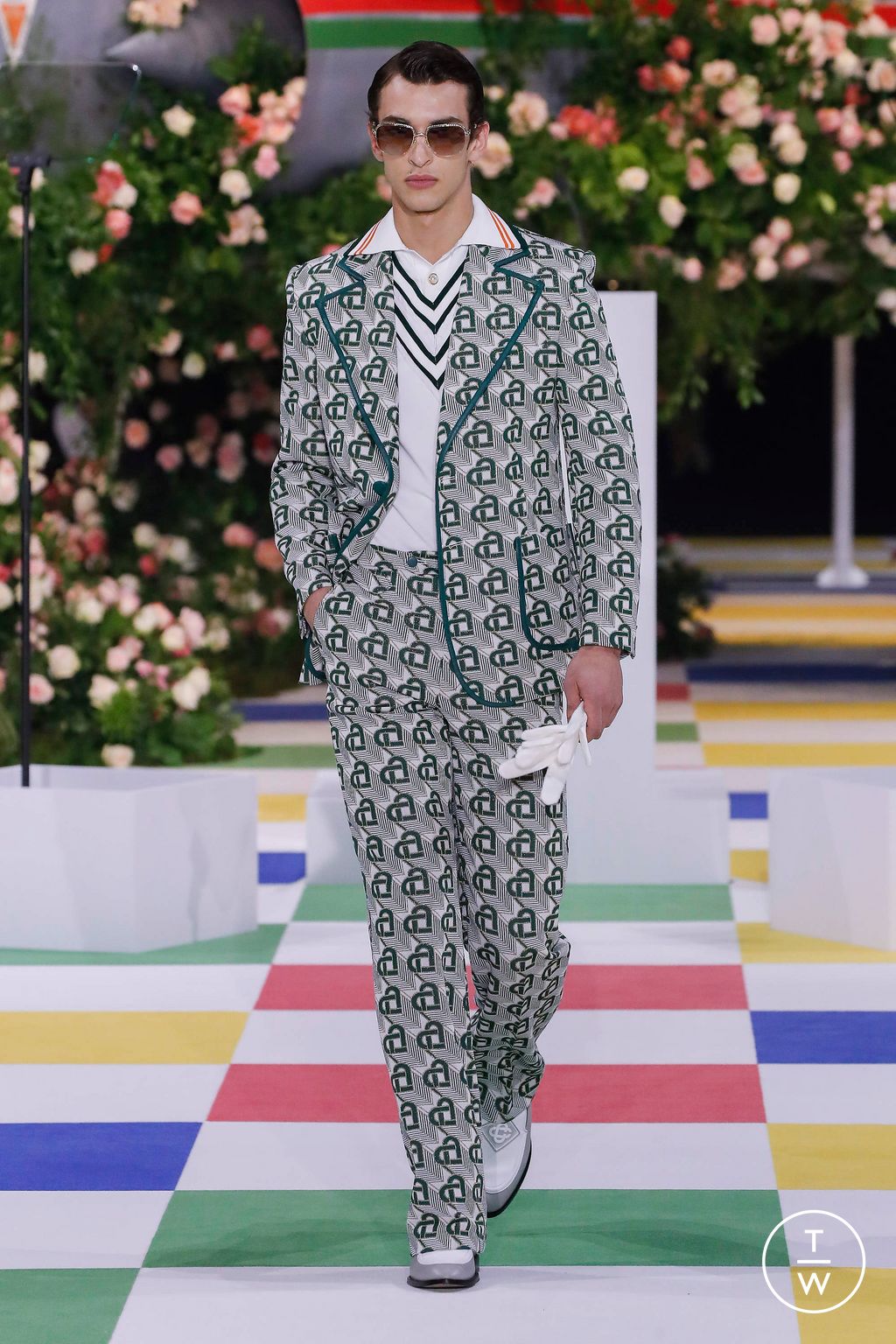 Fashion Week Paris Fall/Winter 2023 look 40 from the Casablanca collection menswear