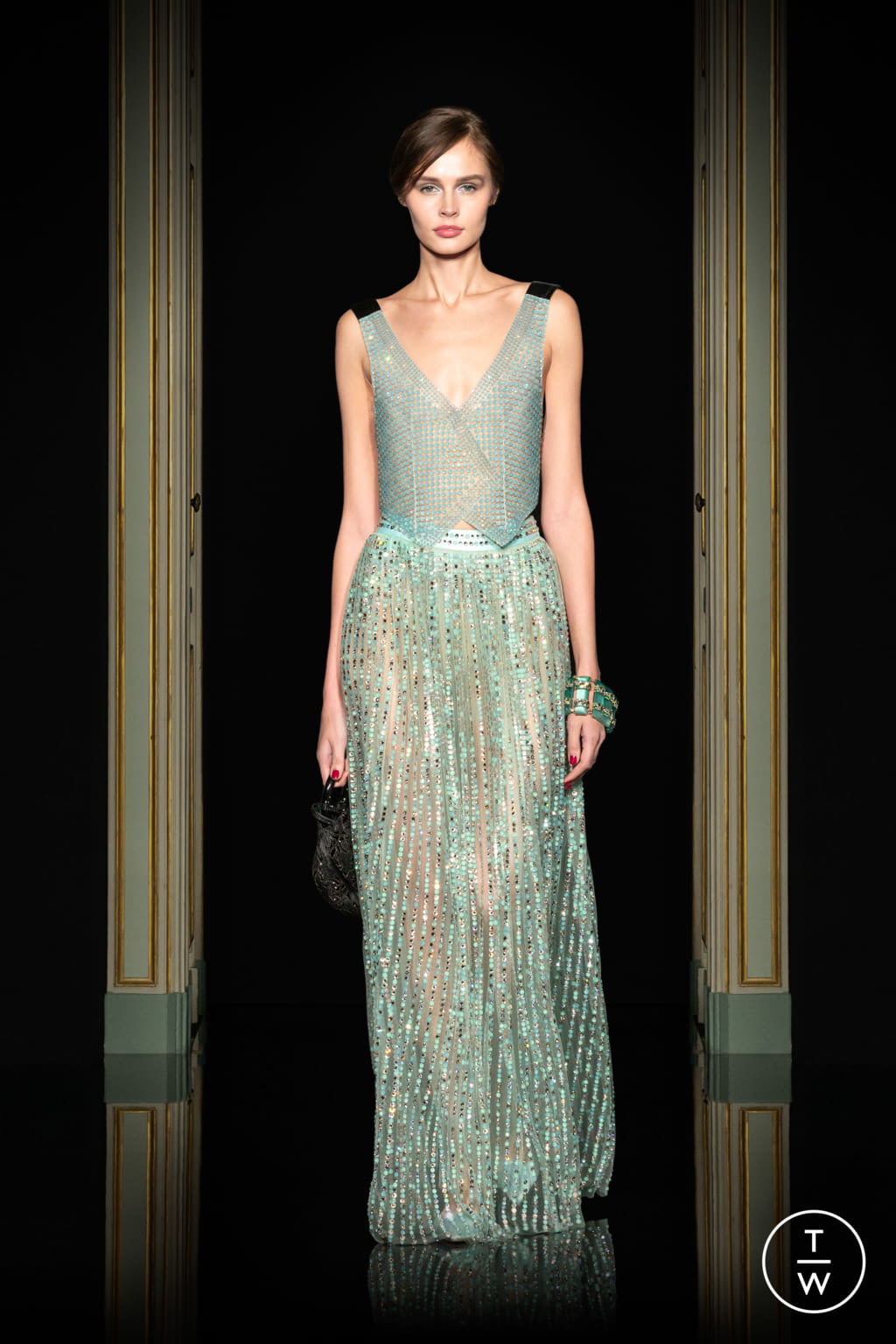 Fashion Week Paris Spring/Summer 2021 look 41 from the Giorgio Armani Privé collection 高级定制