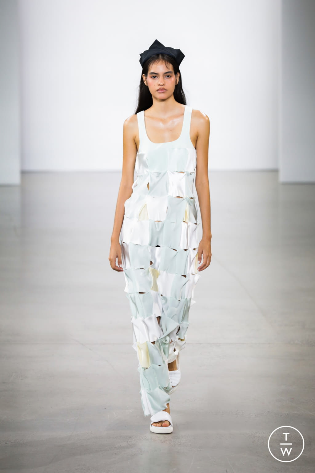 Fashion Week New York Spring/Summer 2022 look 41 from the Bevza collection womenswear