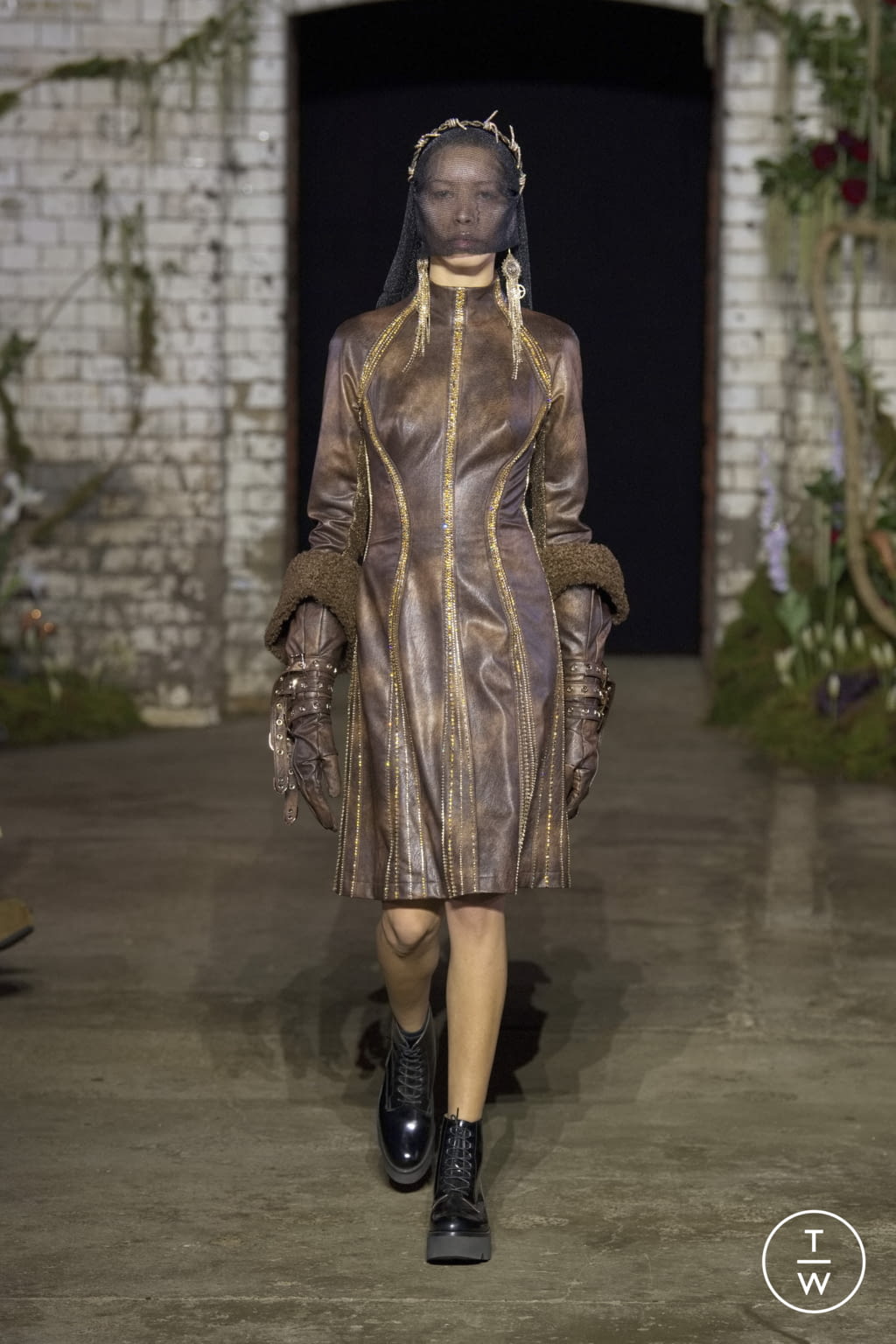 Fashion Week London Fall/Winter 2022 look 41 from the MITHRIDATE collection womenswear