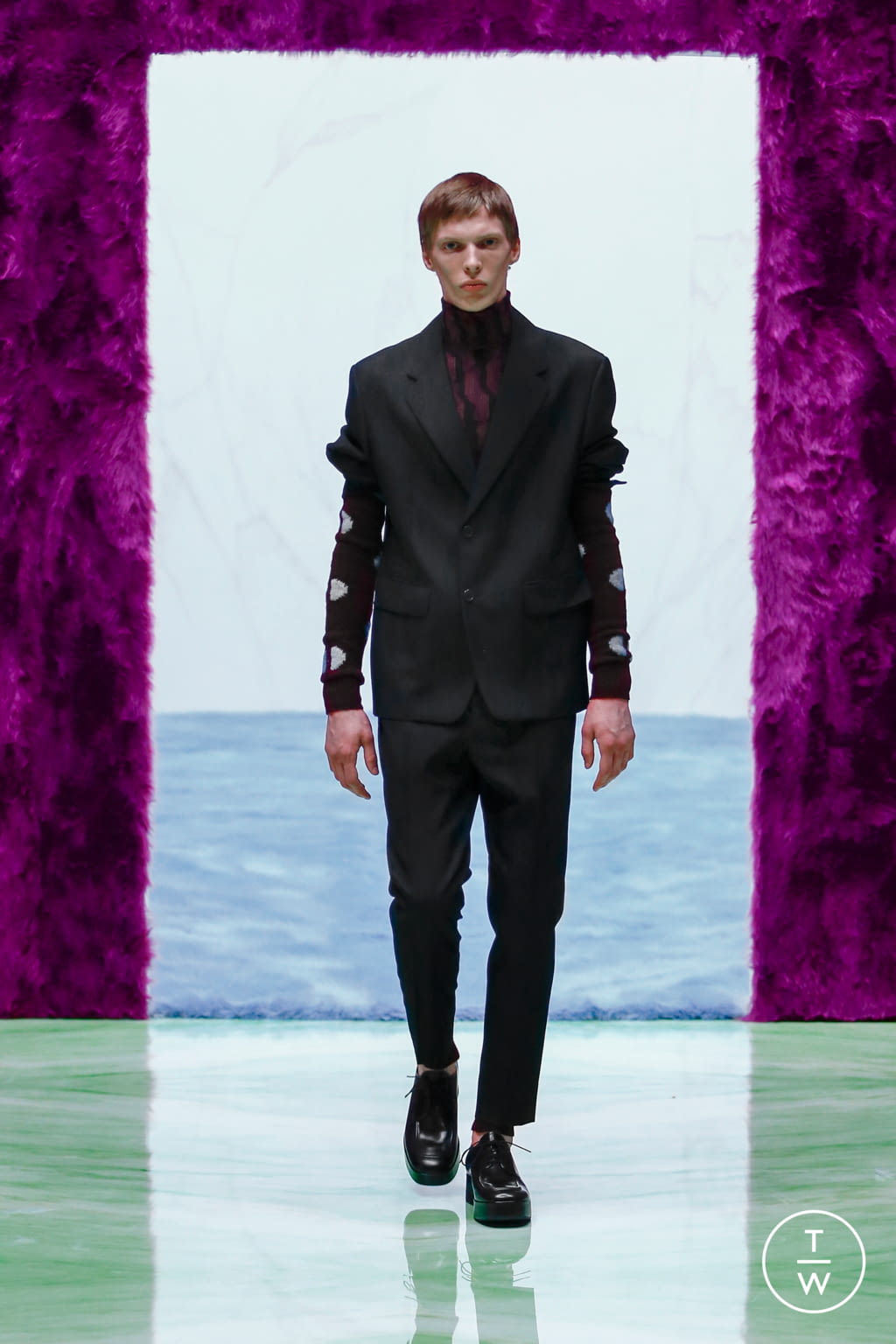 Fashion Week Milan Fall/Winter 2021 look 41 from the Prada collection 男装