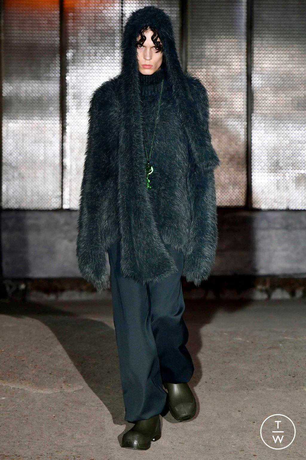 Fashion Week Paris Fall/Winter 2023 look 28 from the Études collection menswear