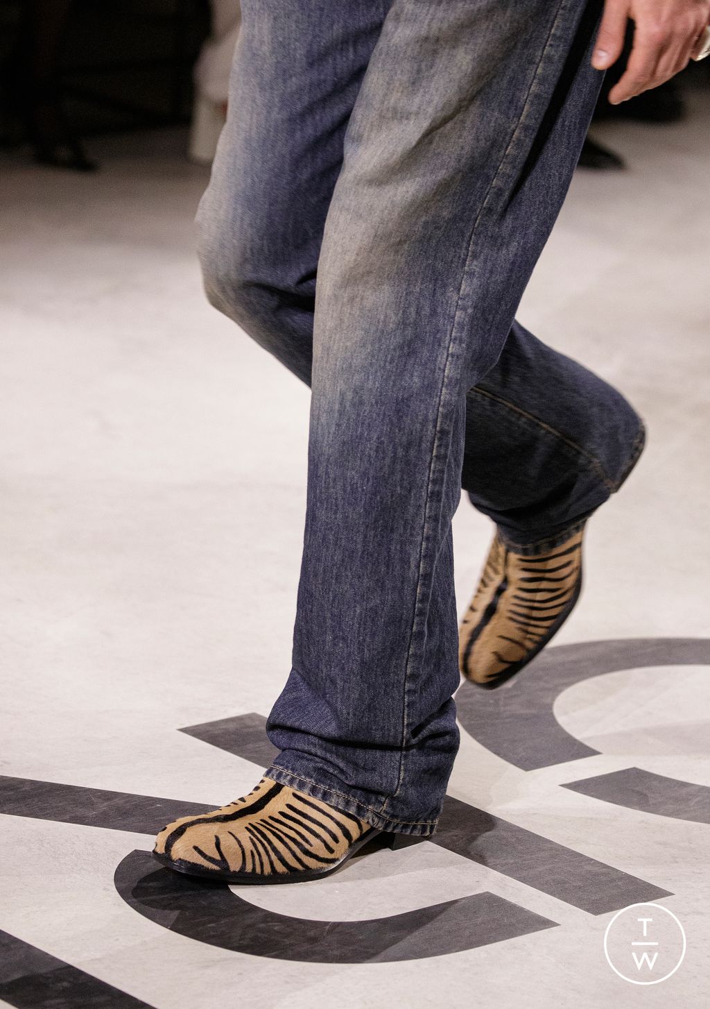 Fashion Week Milan Fall/Winter 2026 look 56 from the Fendi collection womenswear accessories