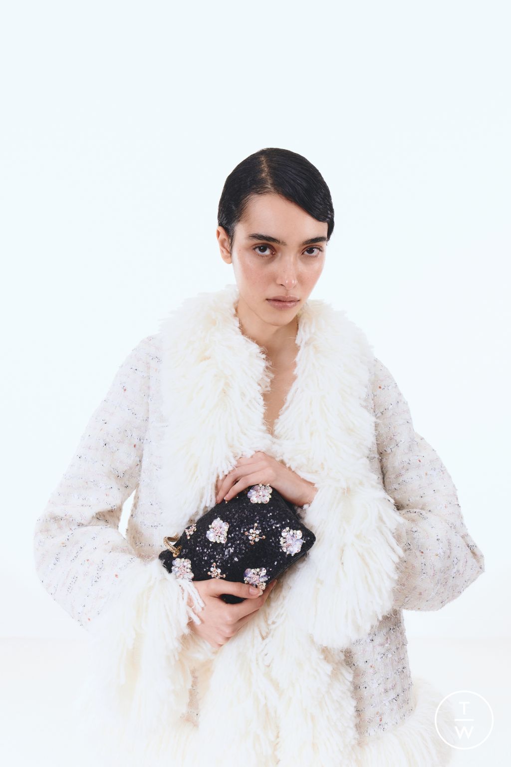 Fashion Week Paris Pre-Fall 2025 look 41 from the Giambattista Valli collection womenswear