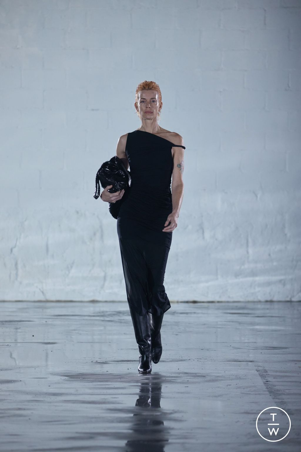 Fashion Week New York Fall/Winter 2023 look 39 de la collection Helmut Lang womenswear