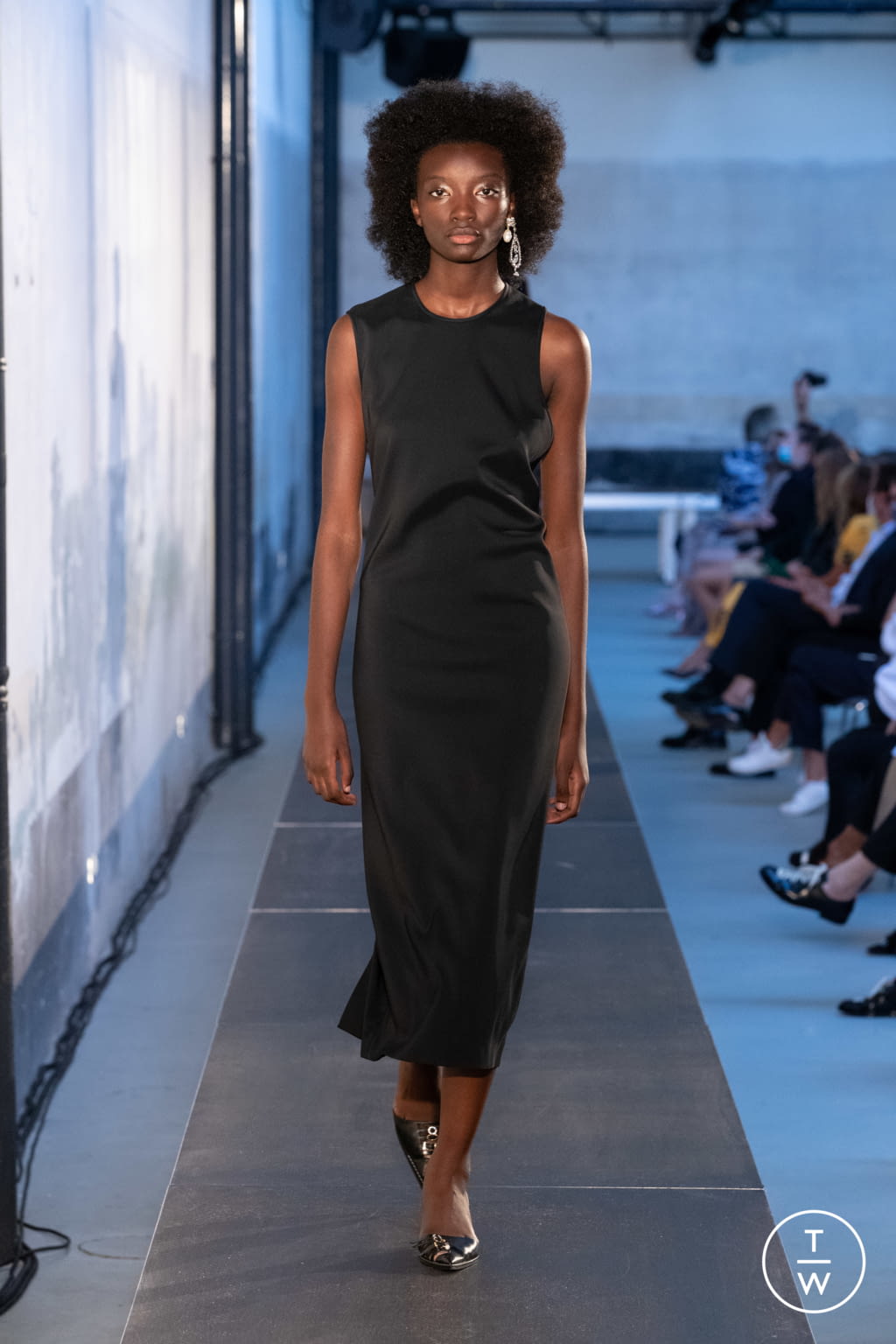 Fashion Week Milan Spring/Summer 2021 look 42 de la collection N°21 womenswear