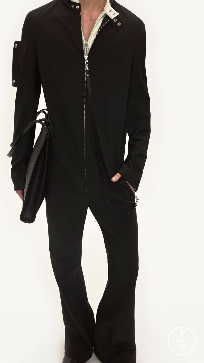 Fashion Week Paris Pre-Fall 2025 look 42 de la collection Courrèges womenswear