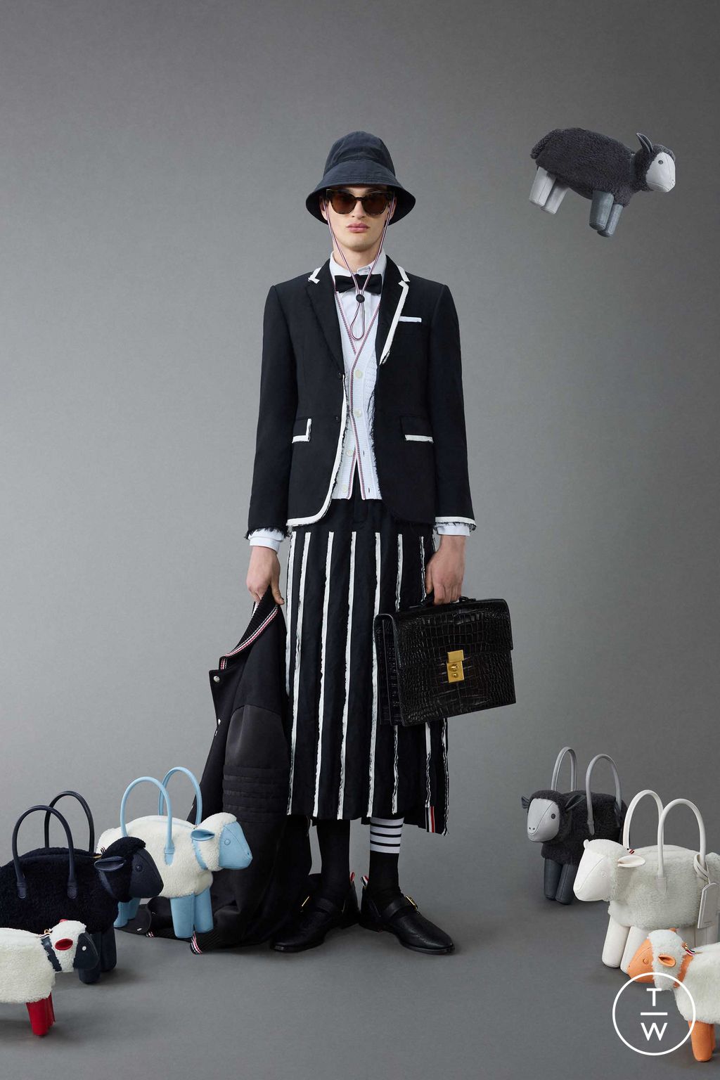 Fashion Week New York Resort 2024 look 42 from the Thom Browne collection menswear