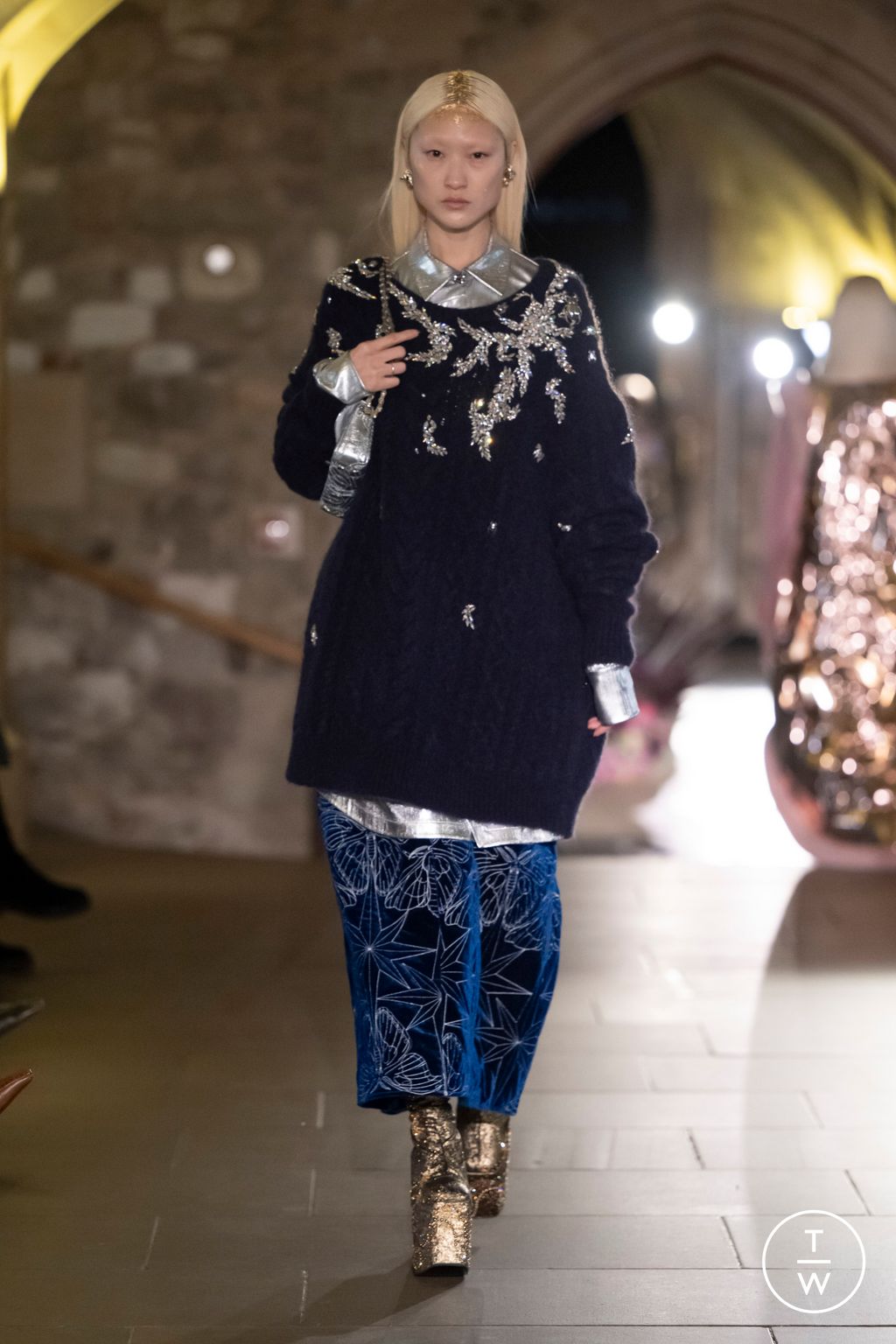 Fashion Week London Fall/Winter 2024 look 43 from the MITHRIDATE collection womenswear