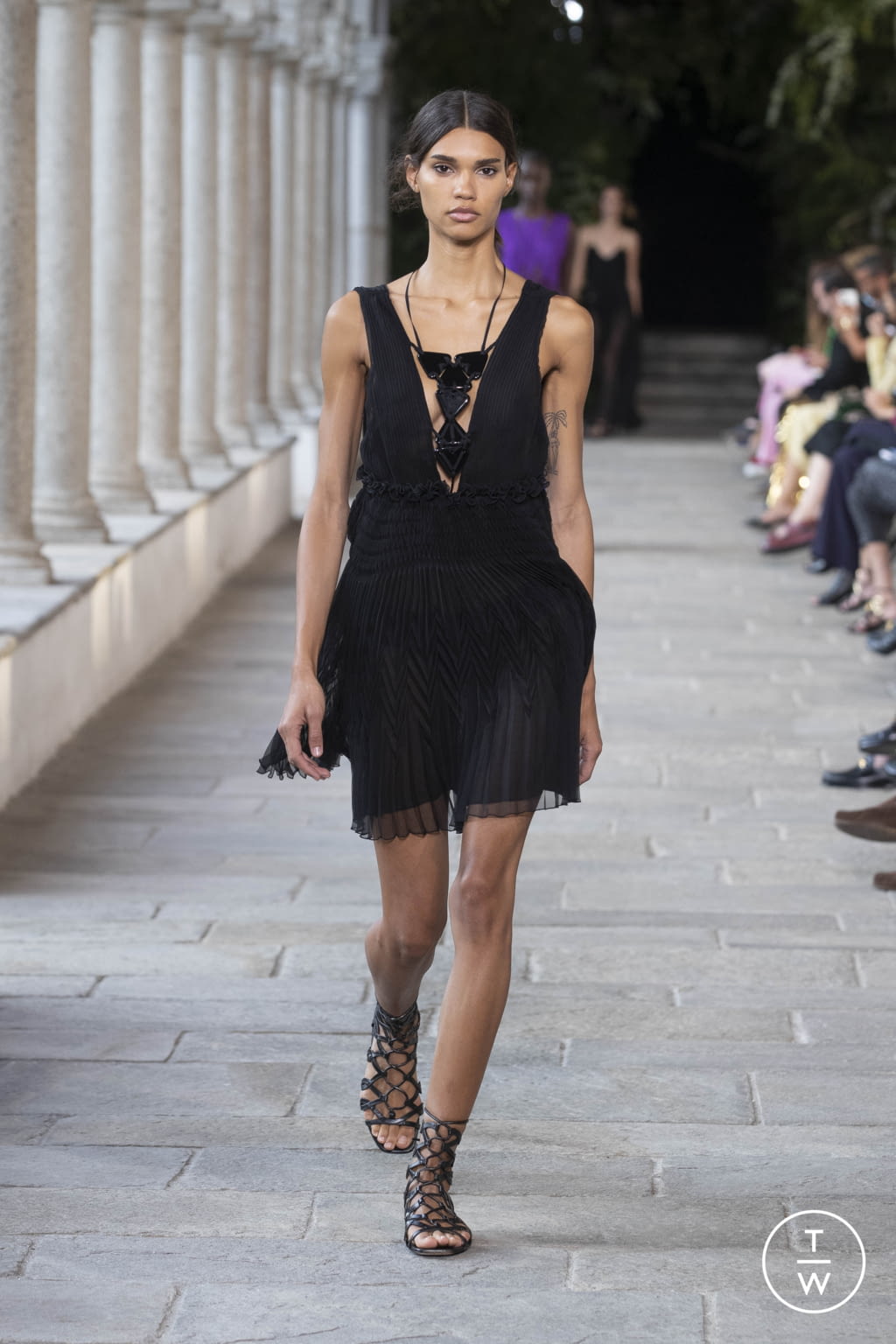 Fashion Week Milan Spring/Summer 2022 look 42 from the Alberta Ferretti collection womenswear