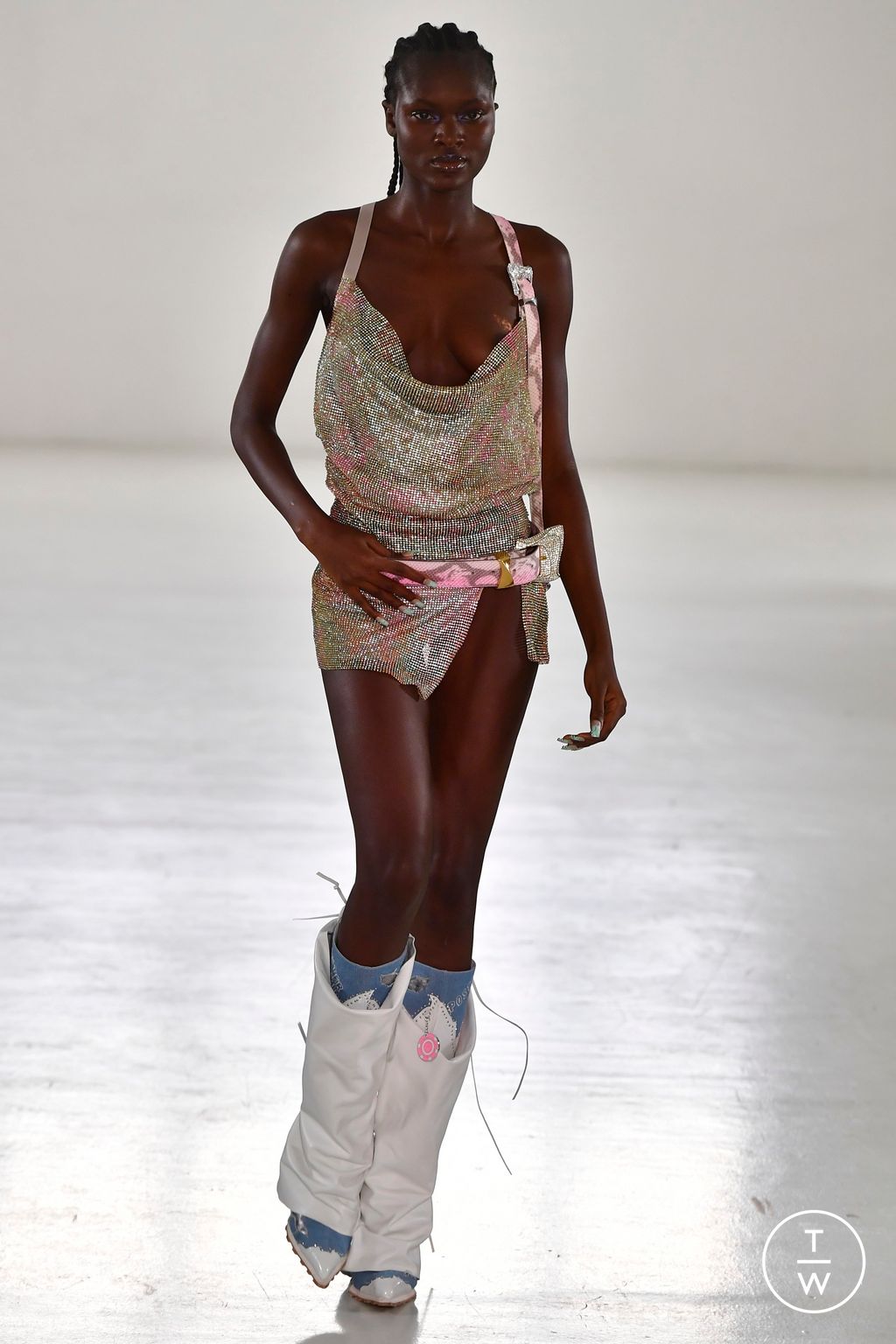 Fashion Week London Spring/Summer 2023 look 35 from the Poster Girl collection womenswear