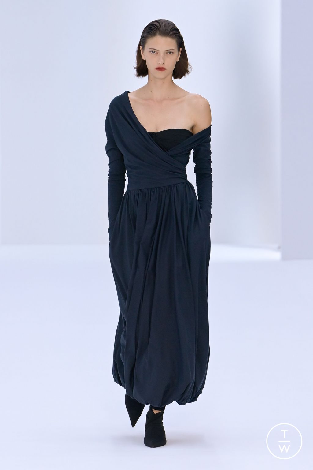 Fashion Week Milan Spring/Summer 2023 look 10 de la collection Philosophy di Lorenzo Serafini womenswear