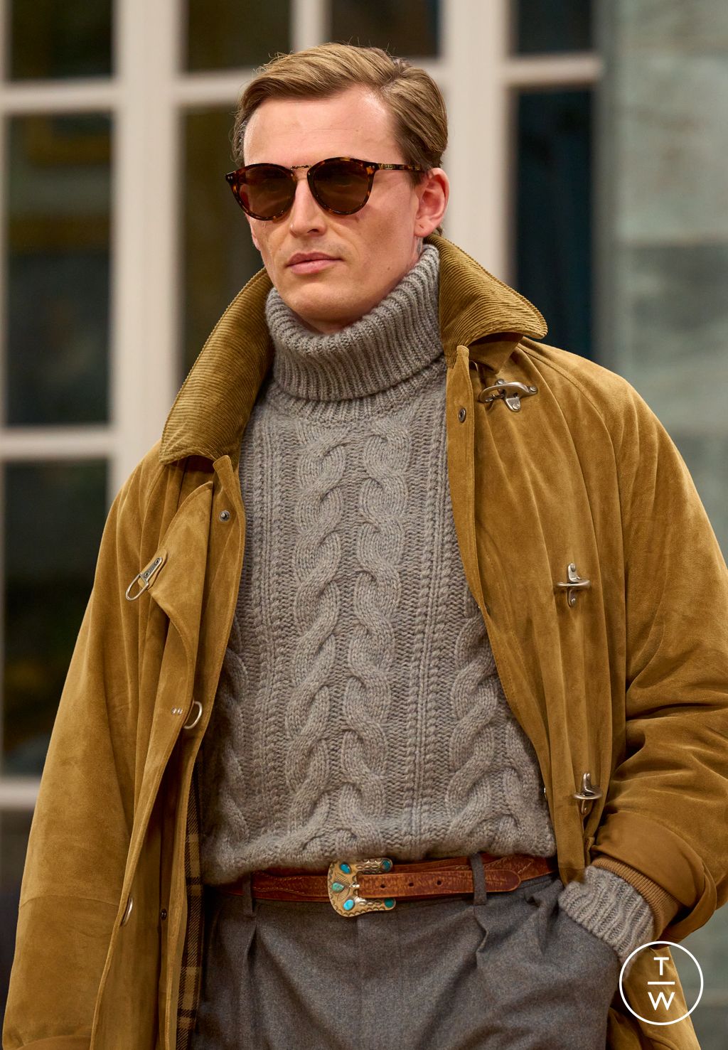 Fashion Week Milan Fall/Winter 2026 look 6 from the Ralph Lauren Purple Label collection 男装配饰