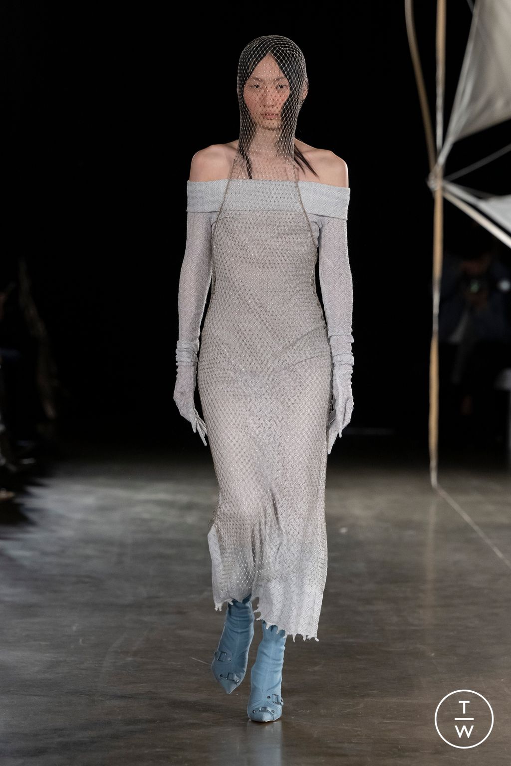 Fashion Week London Fall/Winter 2023 look 43 from the MITHRIDATE collection womenswear