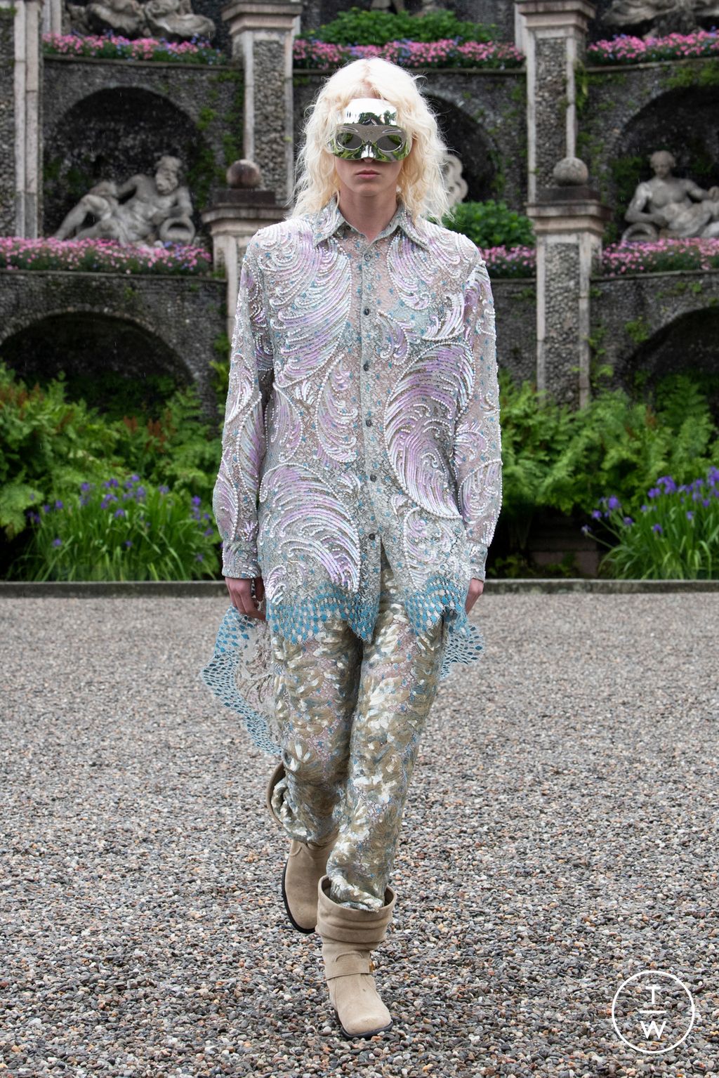 Fashion Week Paris Resort 2024 look 43 from the Louis Vuitton collection 女装