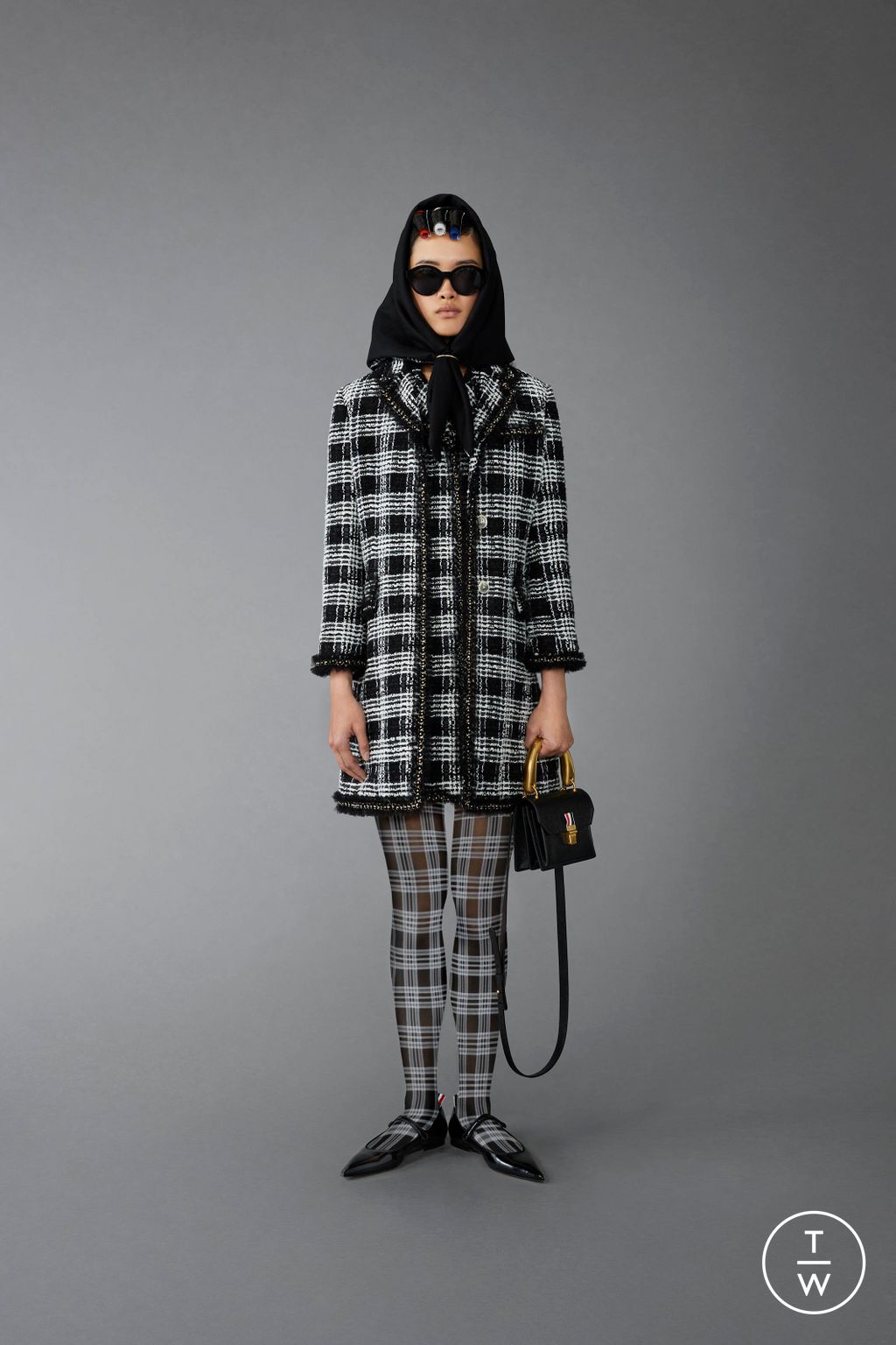 Fashion Week Paris Pre-Fall 2023 look 43 from the Thom Browne collection 女装