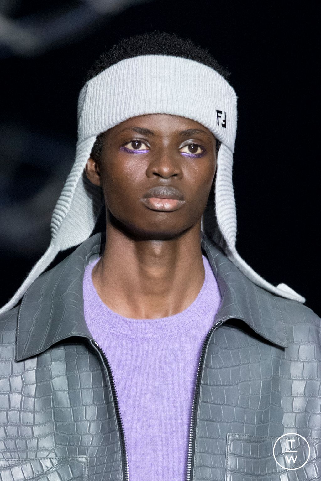 Fashion Week Milan Fall/Winter 2023 look 27 from the Fendi collection menswear accessories