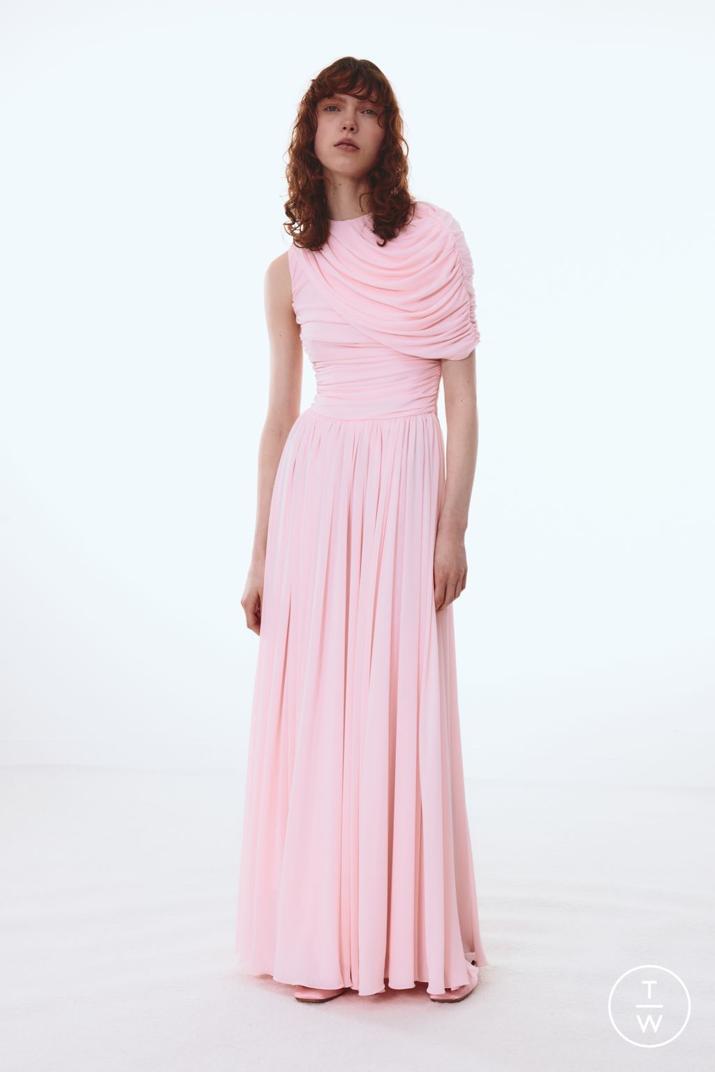 Fashion Week Paris Pre-Fall 2025 look 43 from the Giambattista Valli collection womenswear