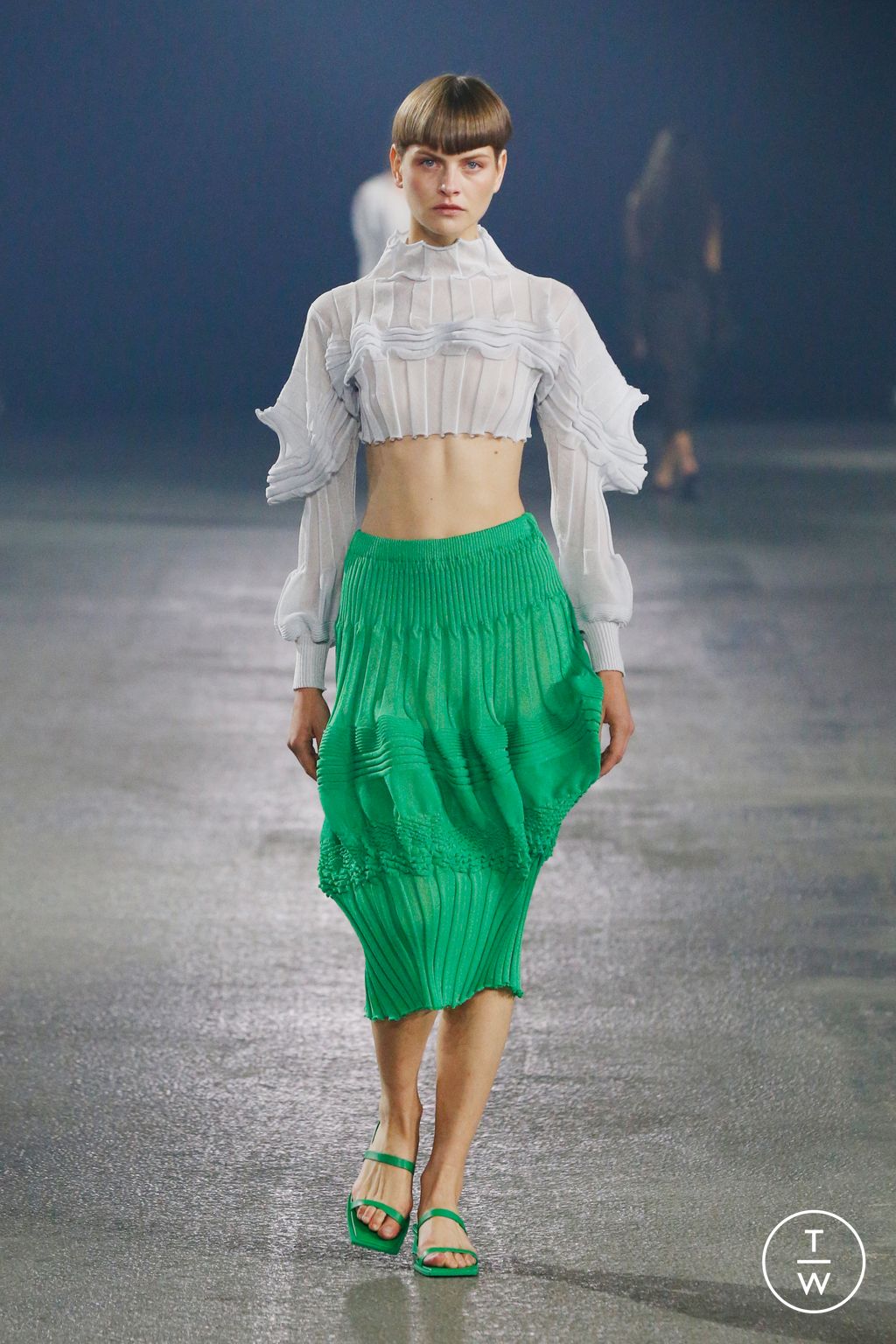 Fashion Week Paris Spring/Summer 2023 look 44 de la collection Issey Miyake womenswear